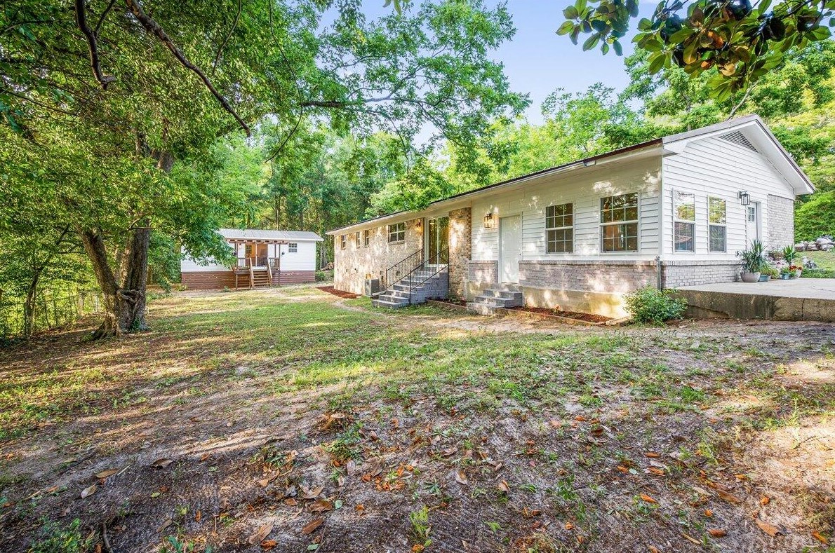 156 Lindberg St, Crestview FL  32536-2611 exterior