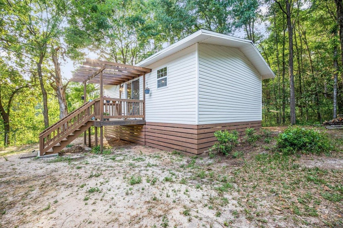 156 Lindberg St, Crestview FL  32536-2611 exterior