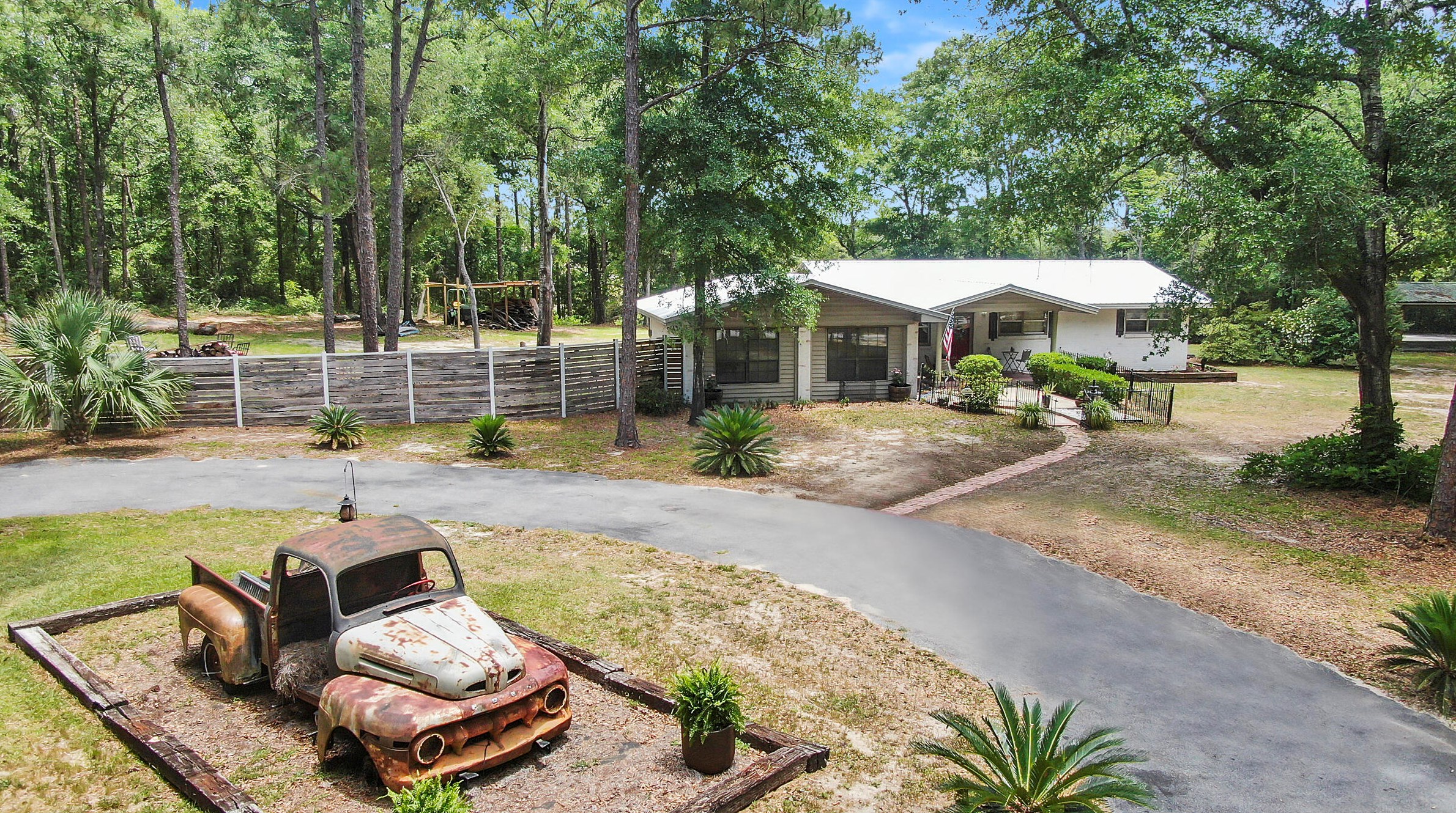 482 Cat Island Rd, Defuniak Springs, FL 32433