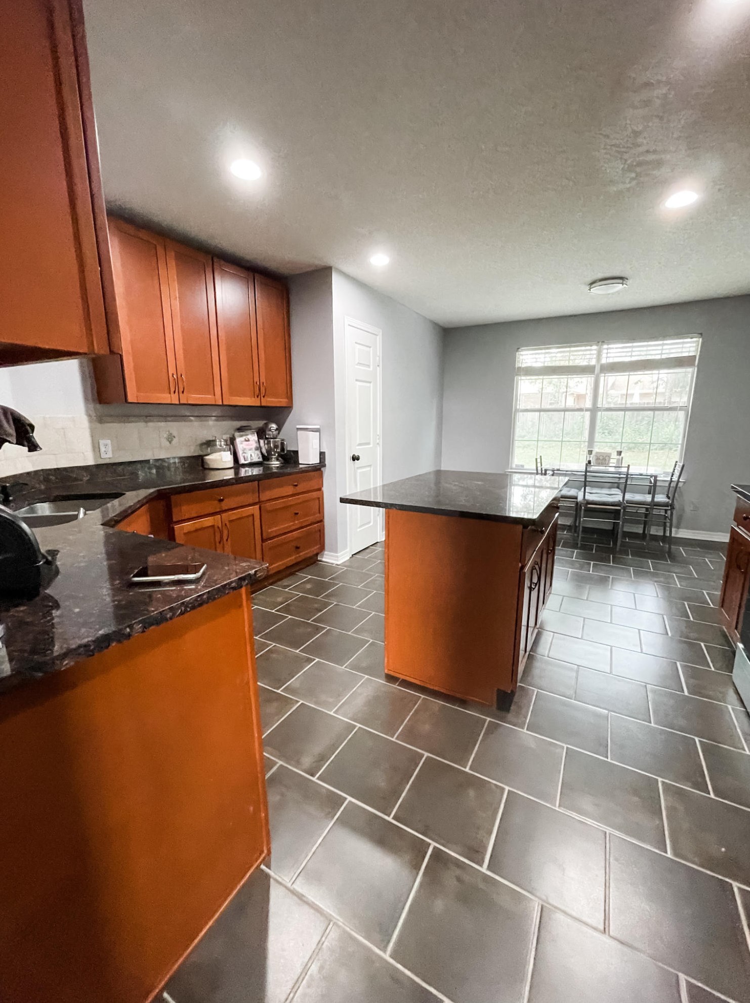 1205 Ego Dr, Crestview FL  32536-4281 exterior