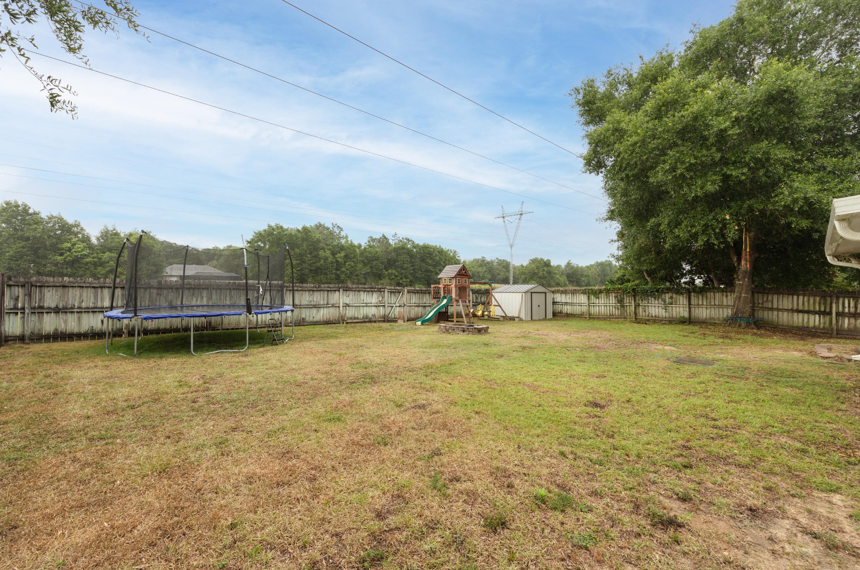 4599 Top Flight Dr, Crestview FL  32539-6353 exterior