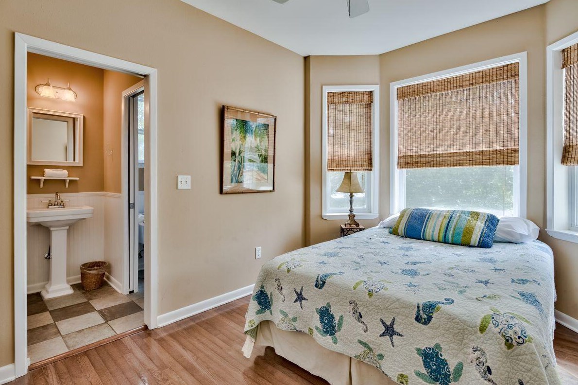 261 Defuniak St, Santa Rosa Beach FL  32459-2848 exterior