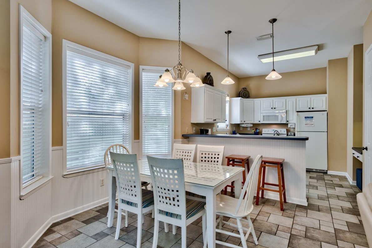 261 Defuniak St, Santa Rosa Beach FL  32459-2848 exterior