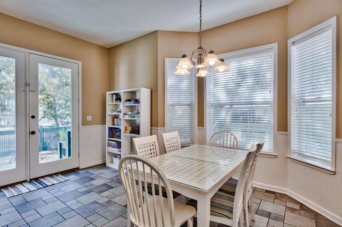 261 Defuniak St, Santa Rosa Beach FL  32459-2848 exterior