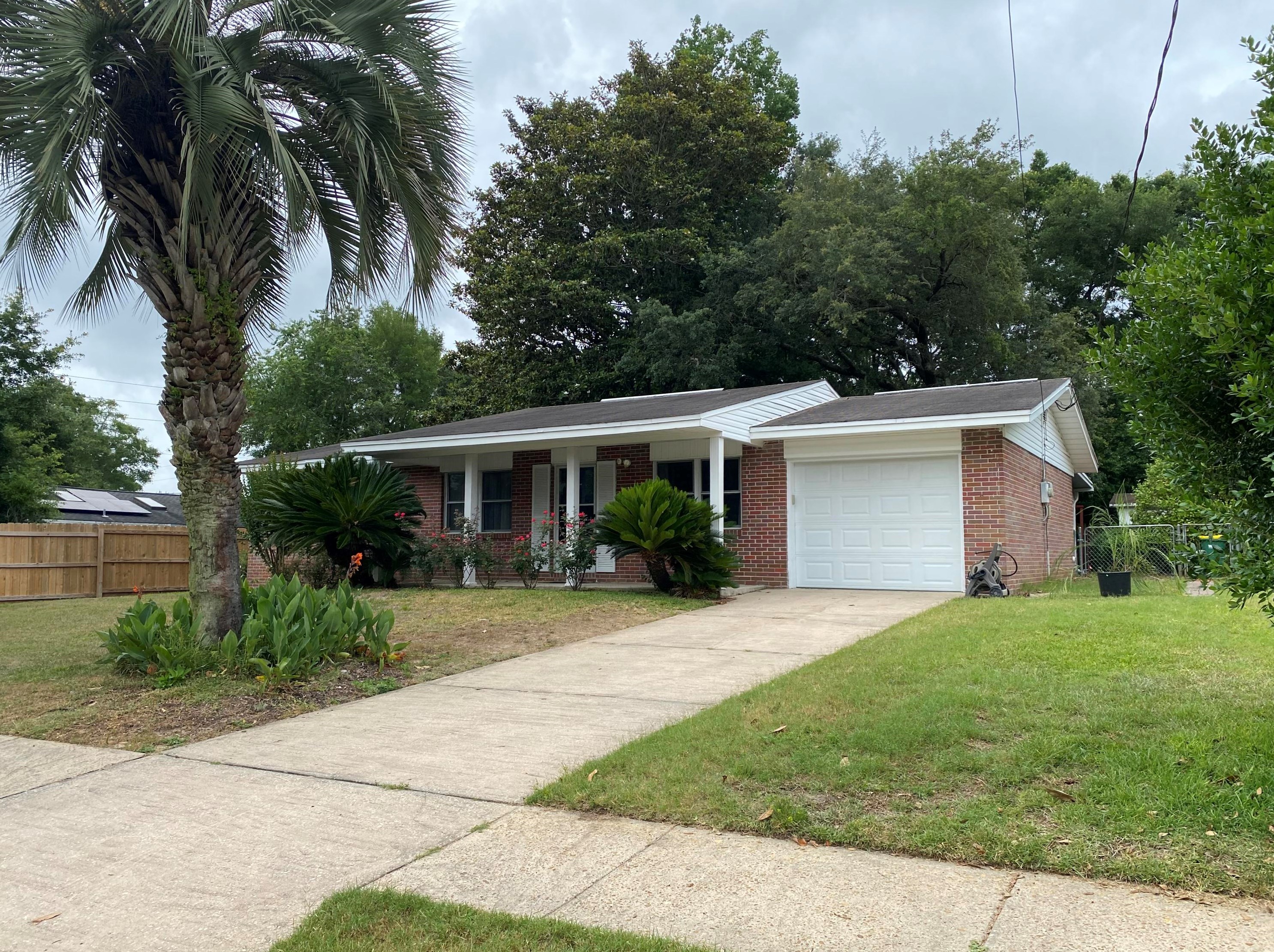 128 Dyer St, Niceville, FL 32578-2623