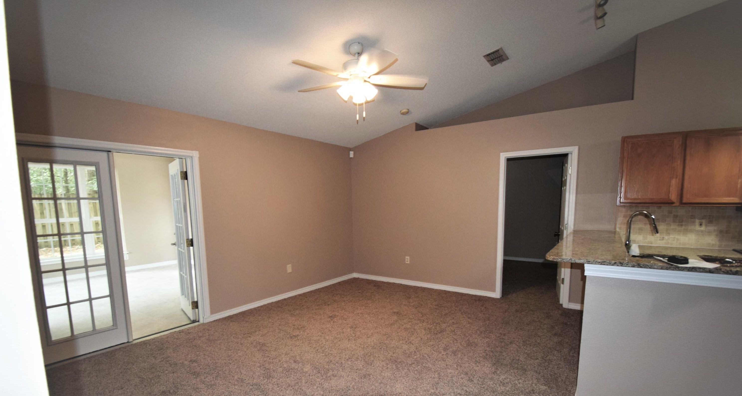102 Cabana Way, Crestview, FL 32536-3300