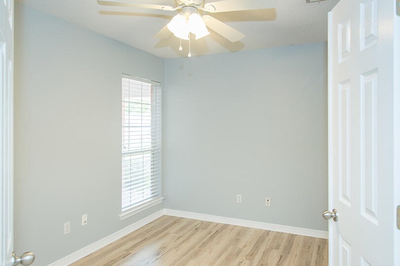 769 Pearl Sand Dr, Mary Esther FL  32569-2163 exterior