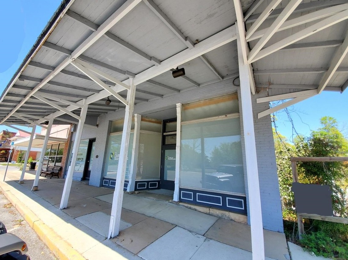 630 Baldwin Ave, Defuniak Springs, FL 32435