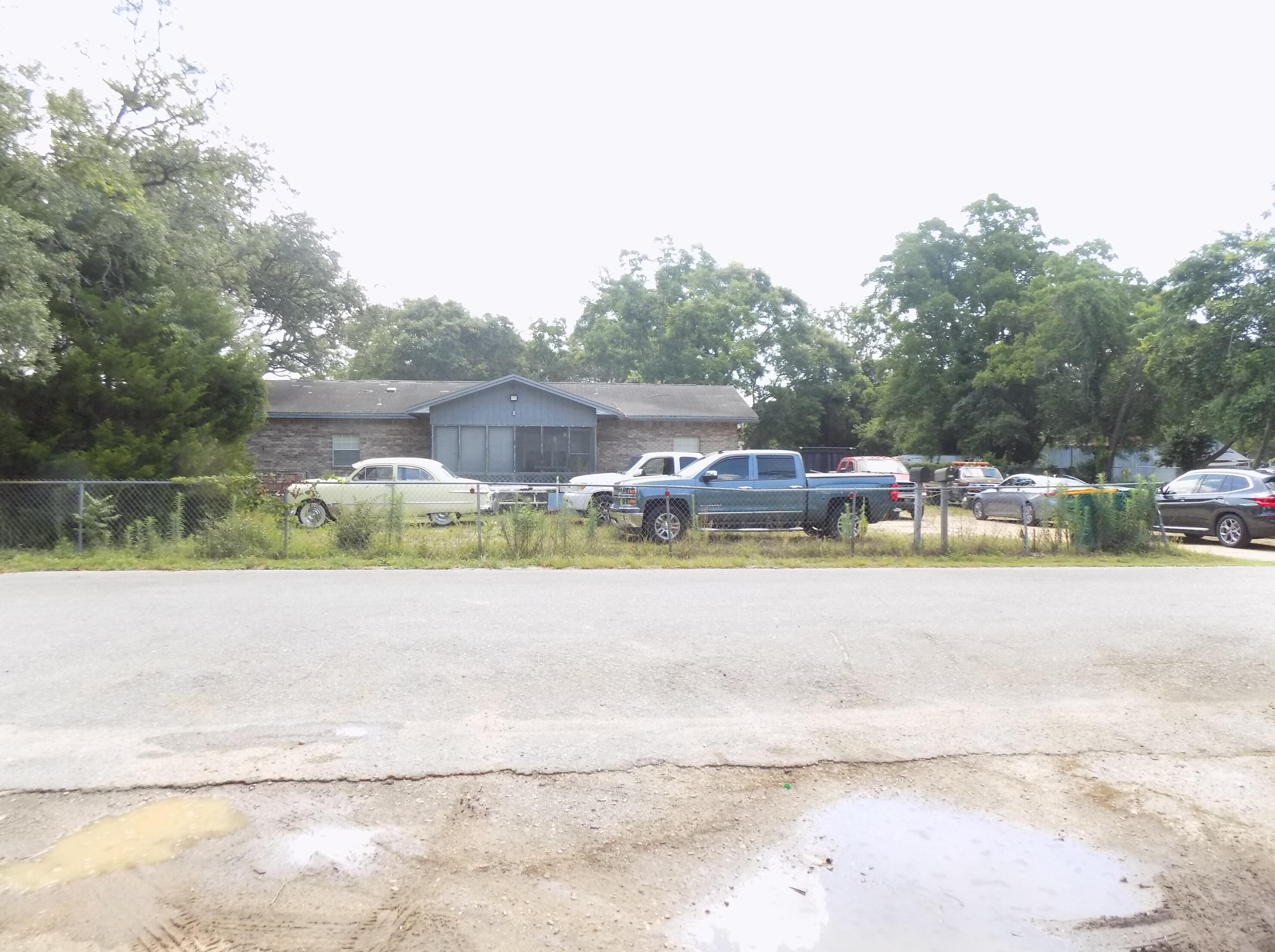 811 Dee St, Fort Walton Beach, FL 32547-1924