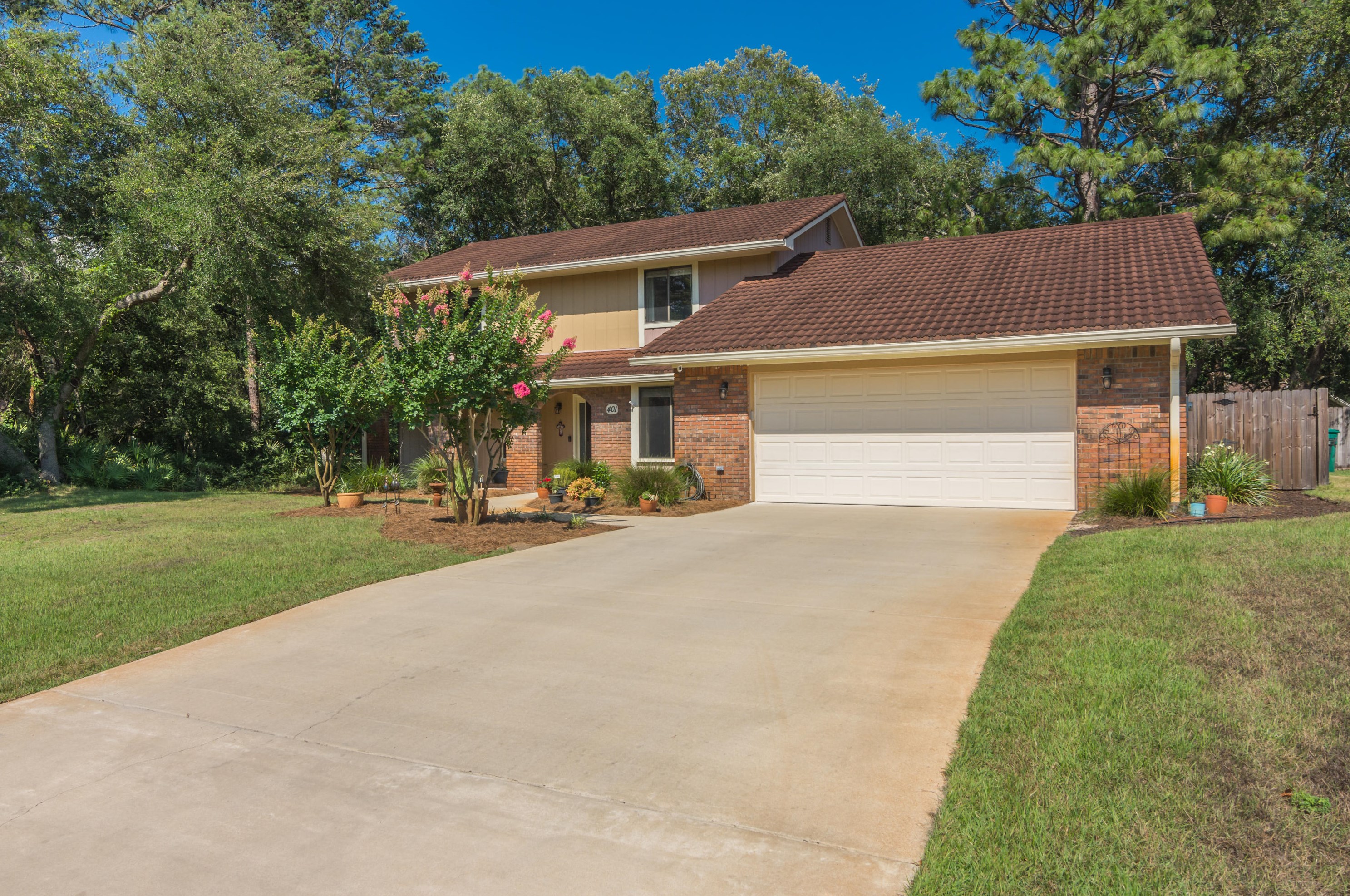 401 Aruba Way, Niceville, FL 32578-7002