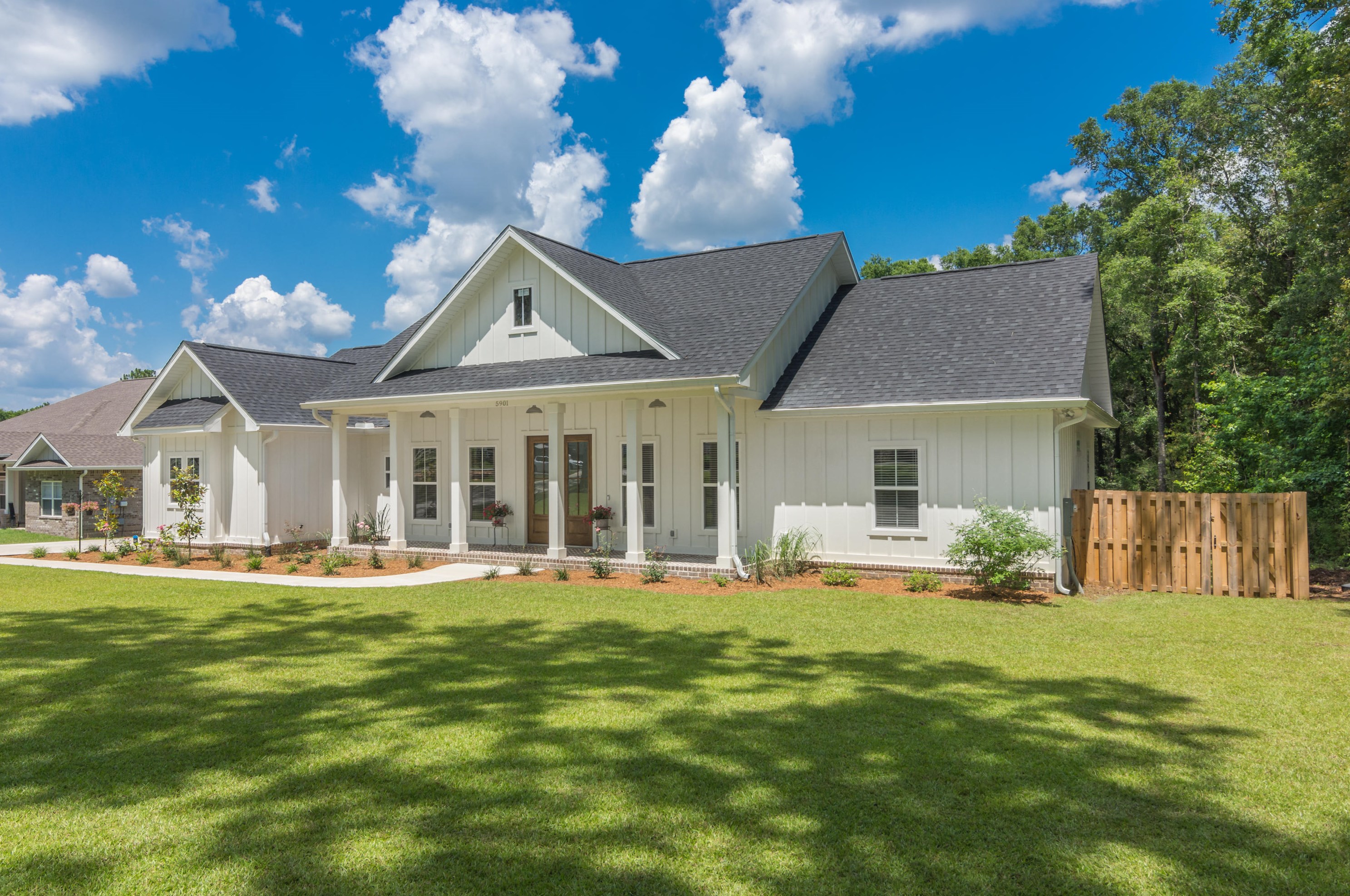 5901 Oak Hill Rd, Crestview, FL 32536