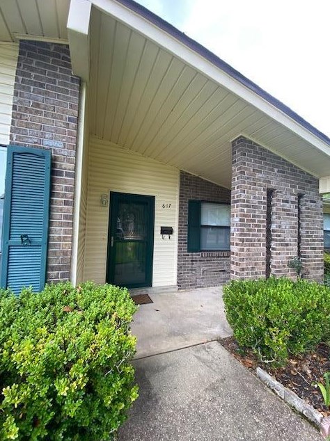 617 Spencer Dr, Fort Walton Beach, FL 32547