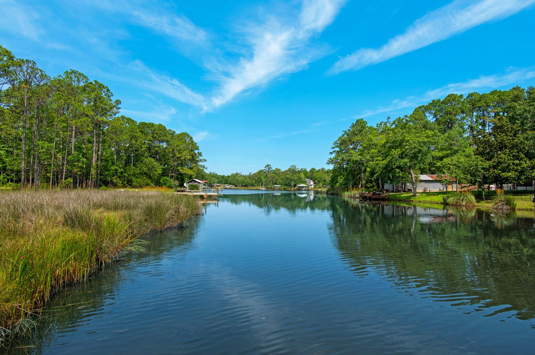 198 Waterside Ln, Freeport, FL 32439