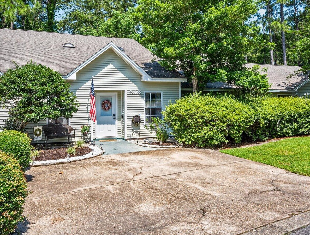 646 Emerald Ln, Fort Walton Beach, FL 32547-1466