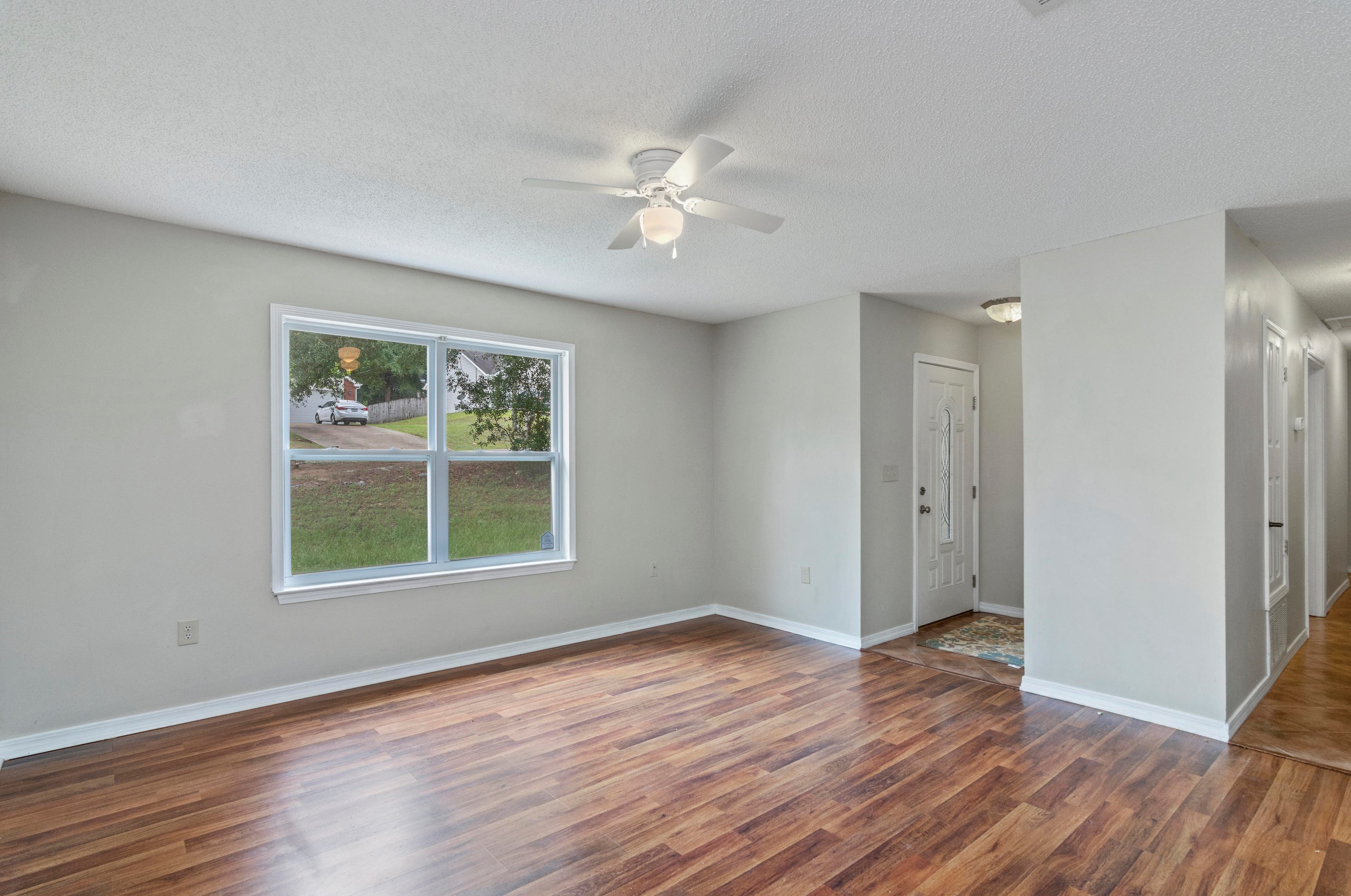 384 John King Rd, Crestview, FL 32539-8323