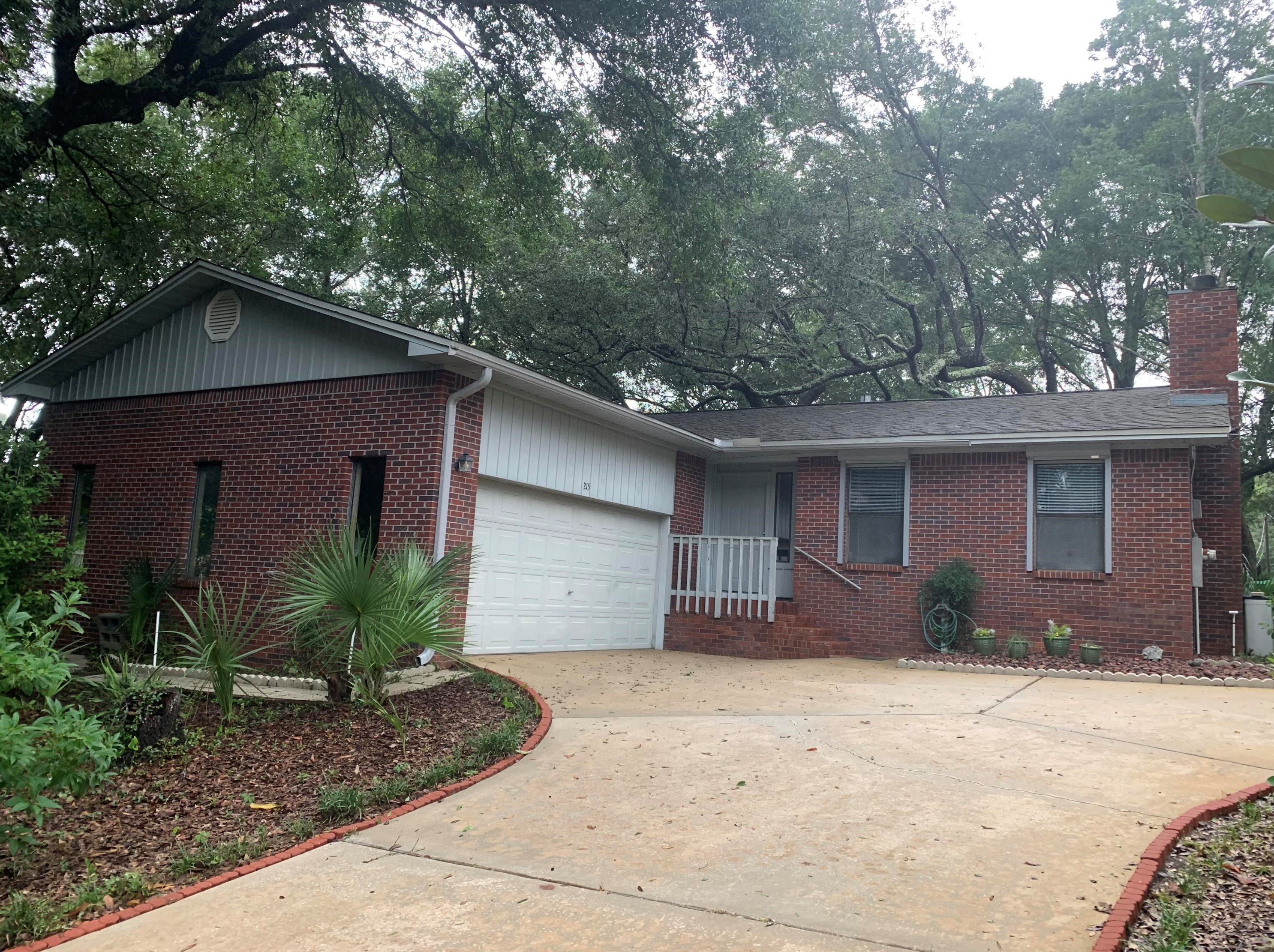 215 Karen Ct, Niceville, FL 32578-2613