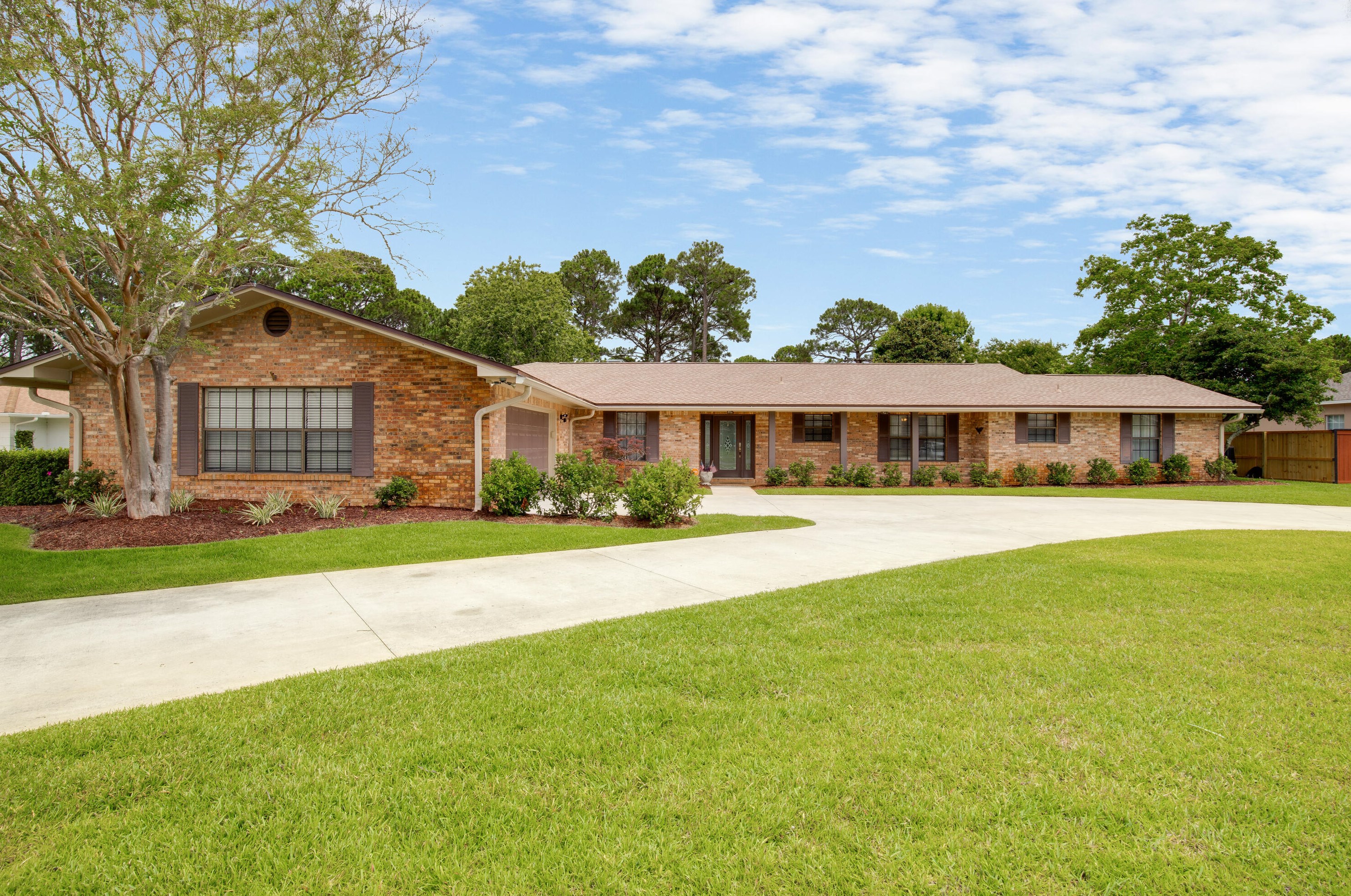 31 Country Club Dr, Destin FL  32541-4403 exterior