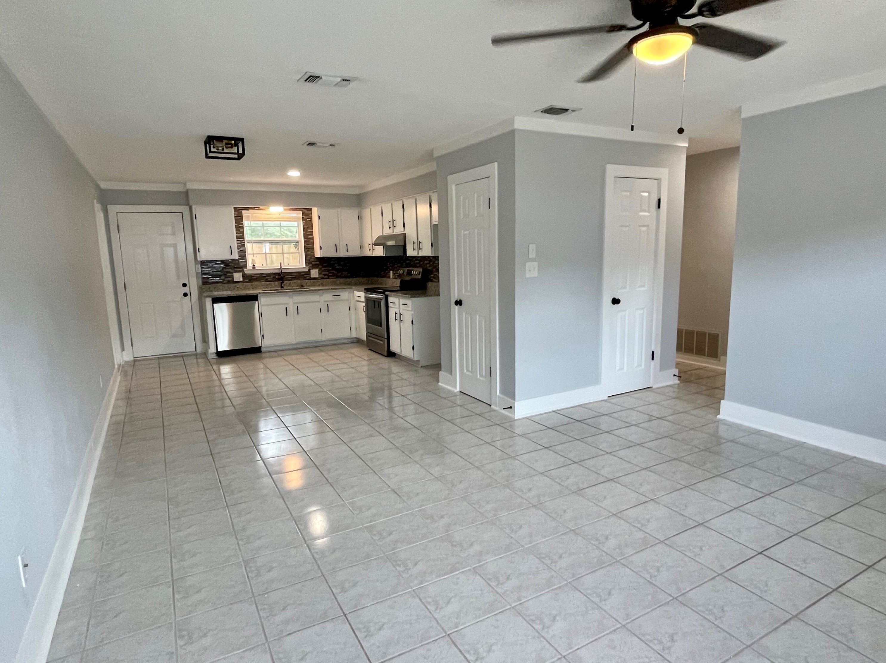 610 Legion Dr, Destin, FL 32541-2416