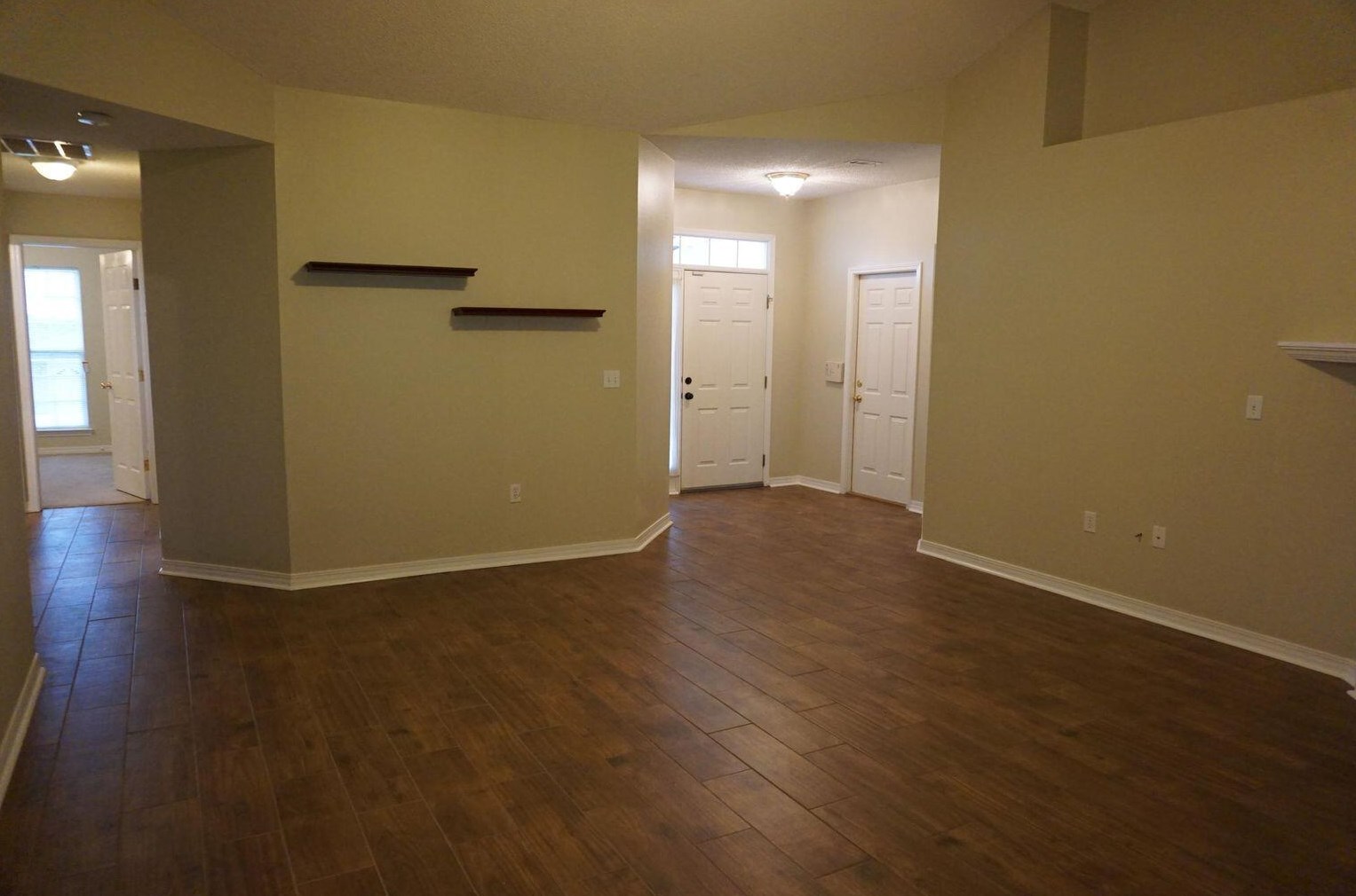 527 Tikell Dr, Crestview FL  32536-5428 exterior