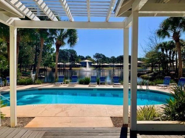 2016 Pine Island Cir, Destin, FL 32550-7880