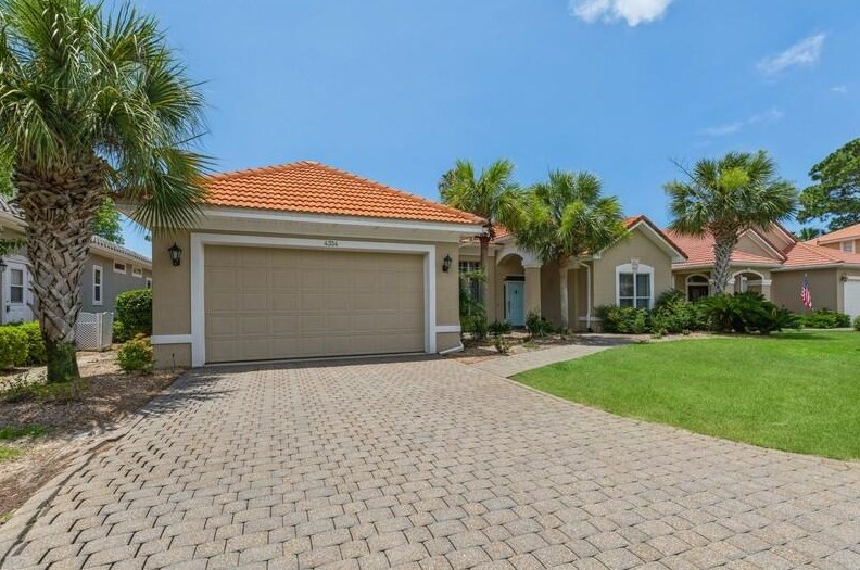 4334 Sunset Beach Cir, Niceville, FL 32578-4820