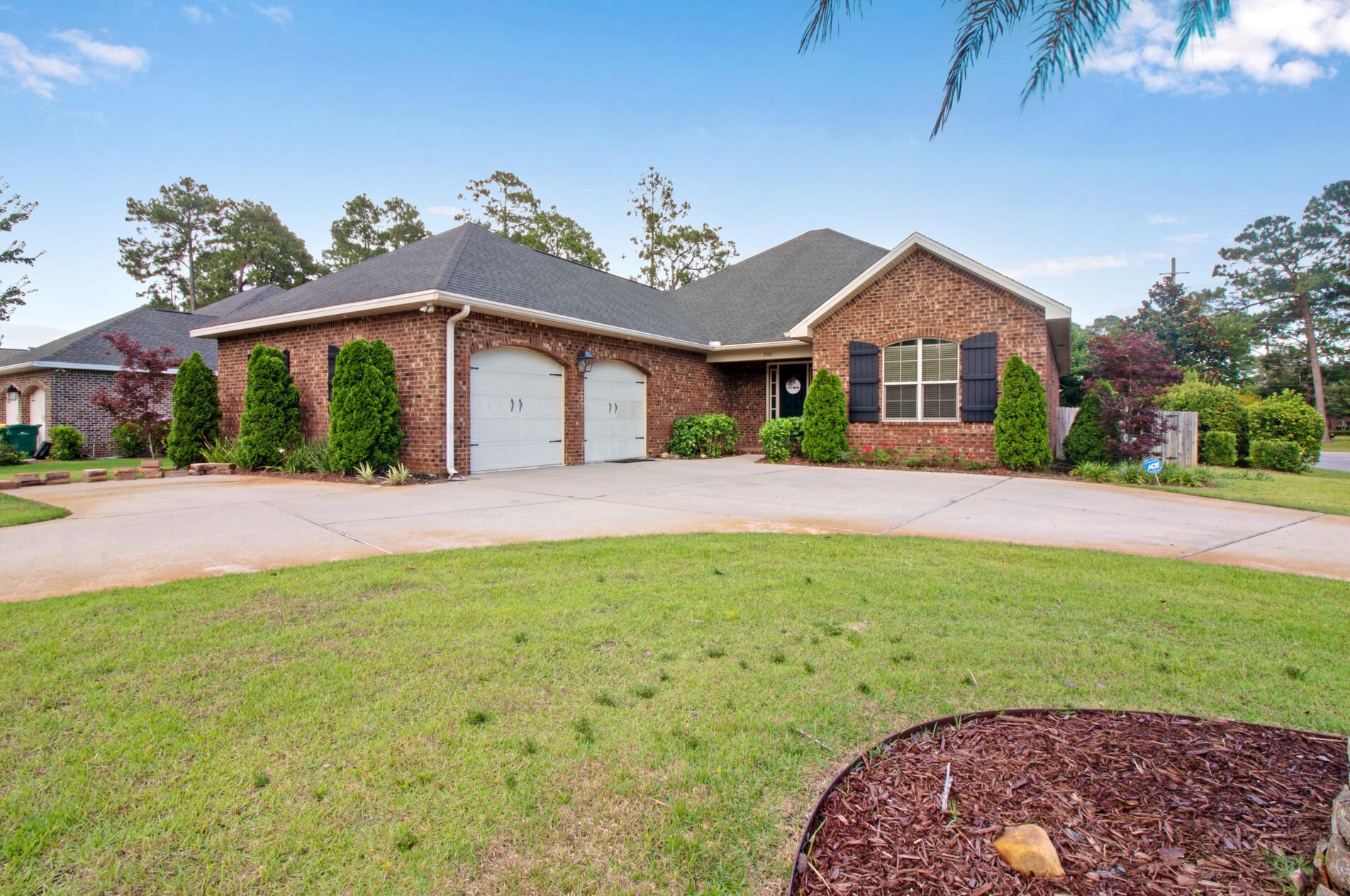 750 Woods Dr, Niceville, FL 32578-3419