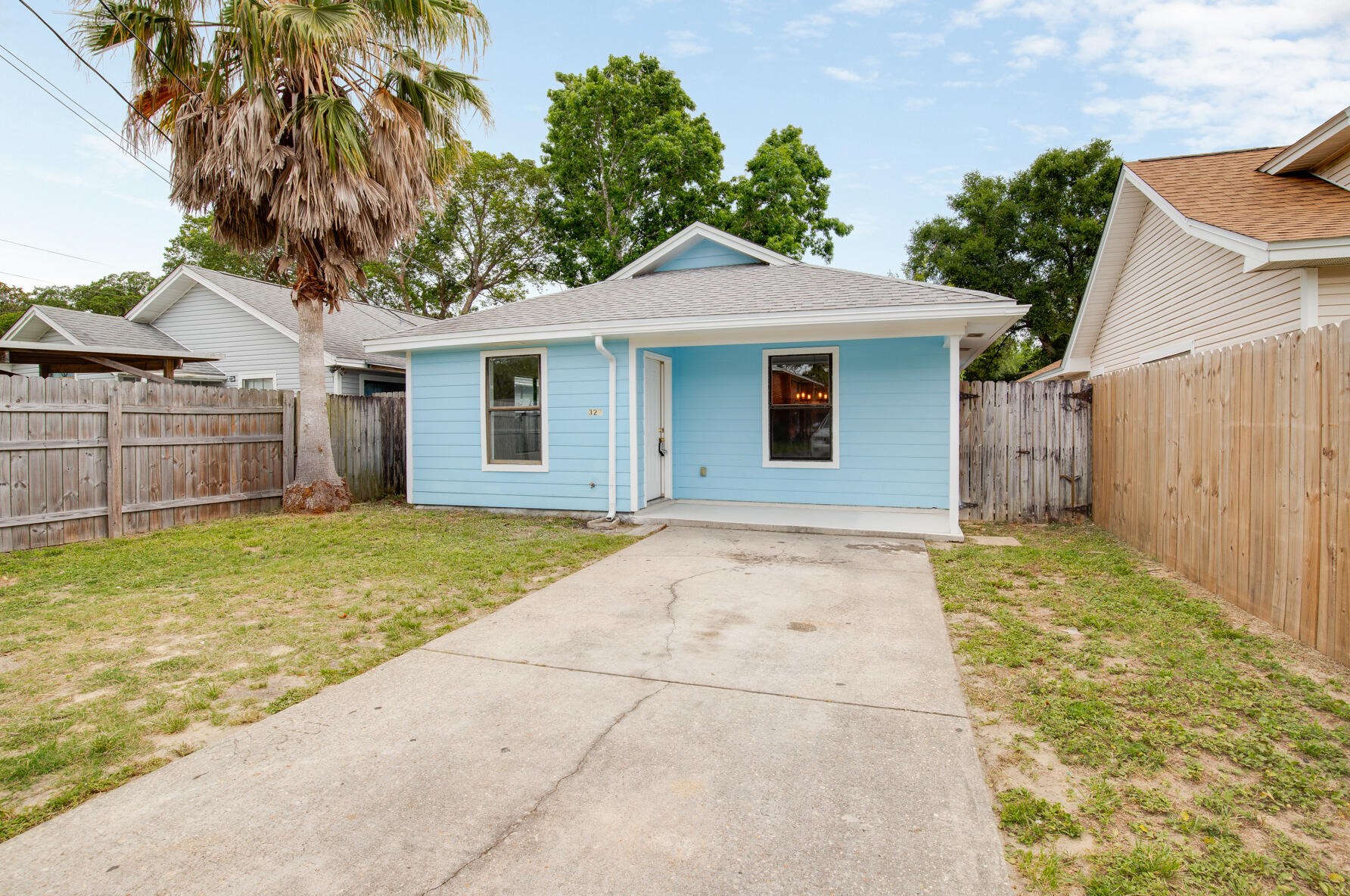 327 Davenport Rd, Fort Walton Beach, FL 32547-2687