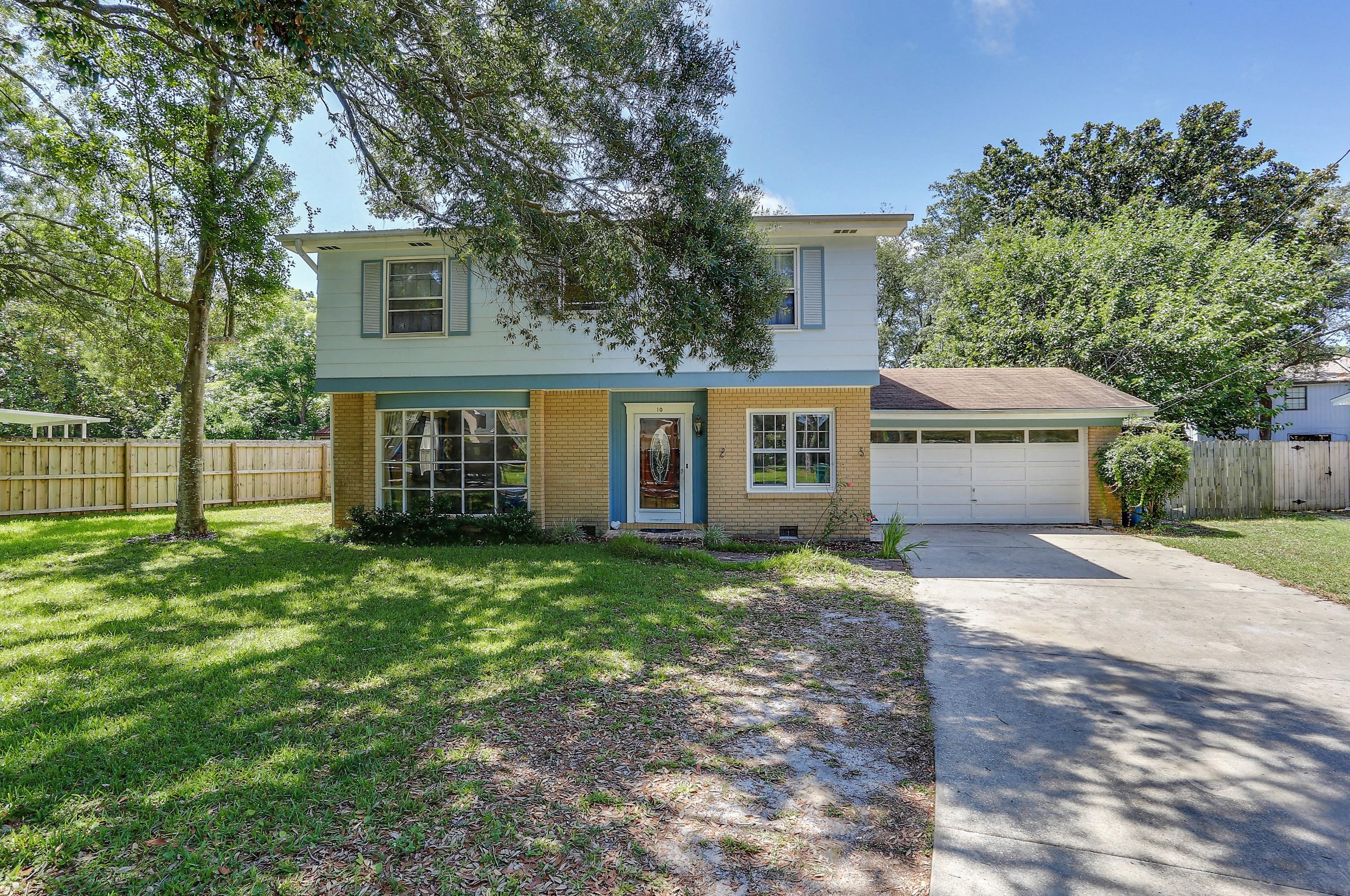 10 Carl Brandt Dr, Shalimar, FL 32579