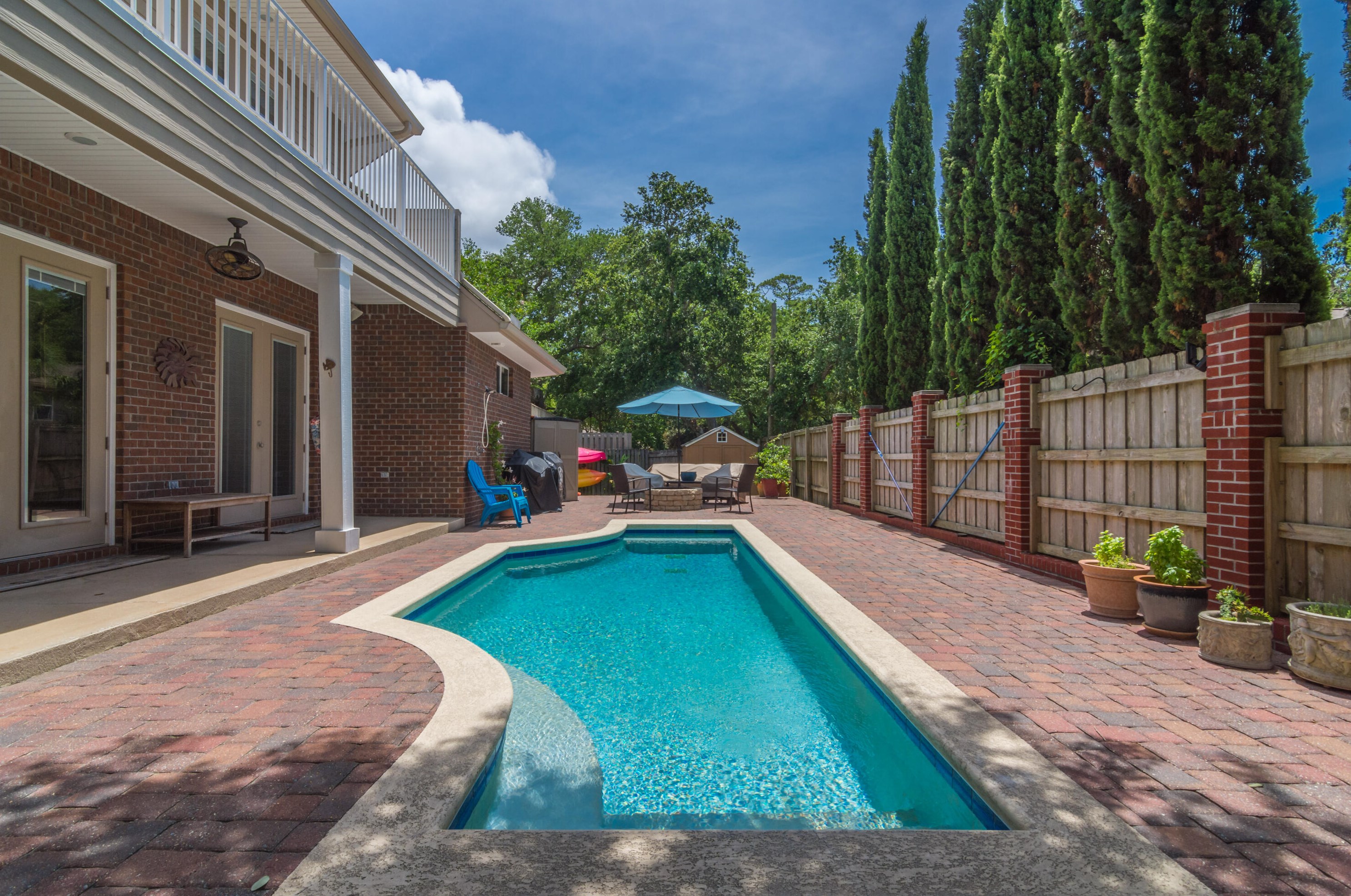 16 Plantation Oaks Dr, Mary Esther FL  32569-2902 exterior