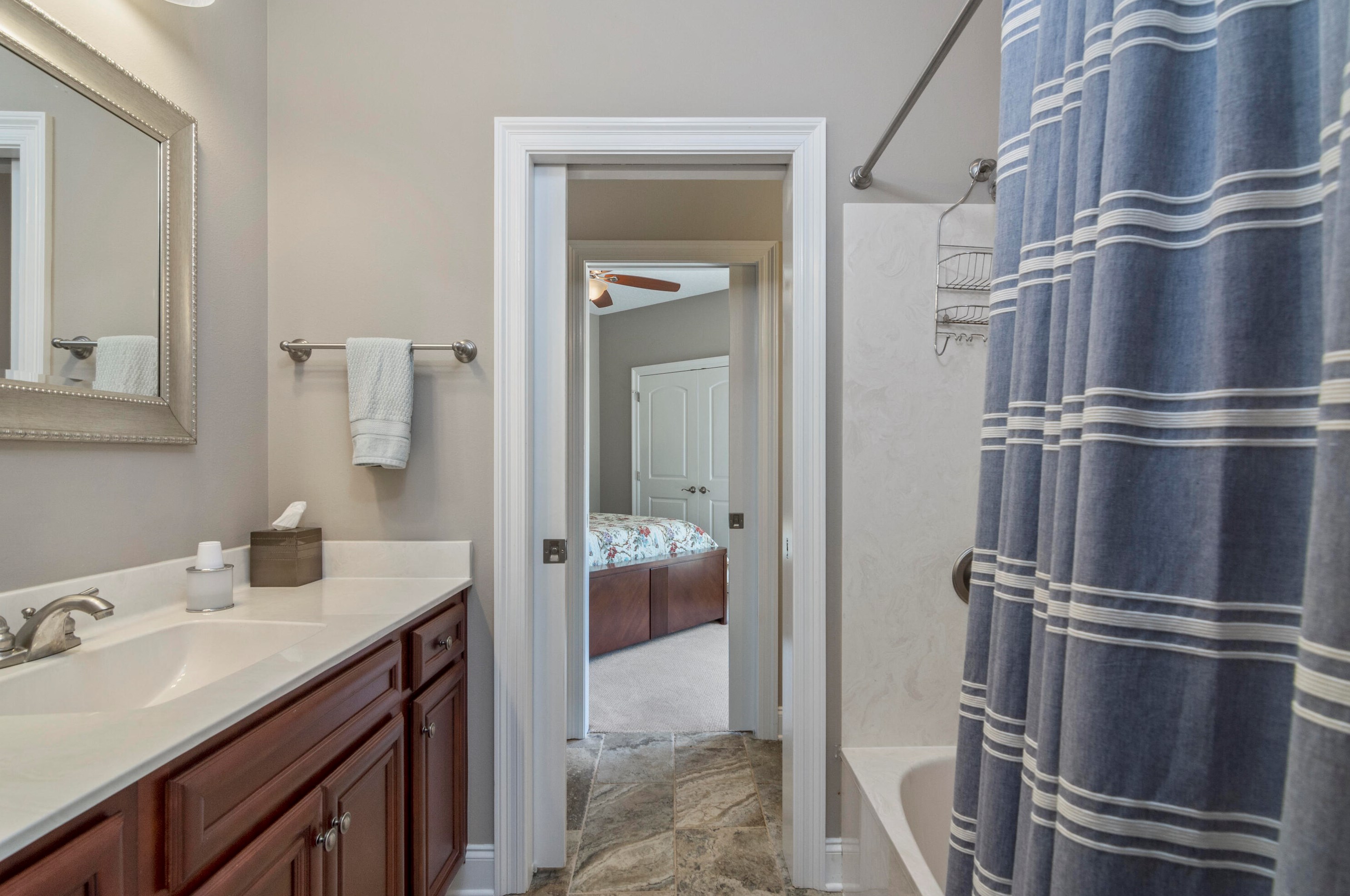 16 Plantation Oaks Dr, Mary Esther FL  32569-2902 exterior