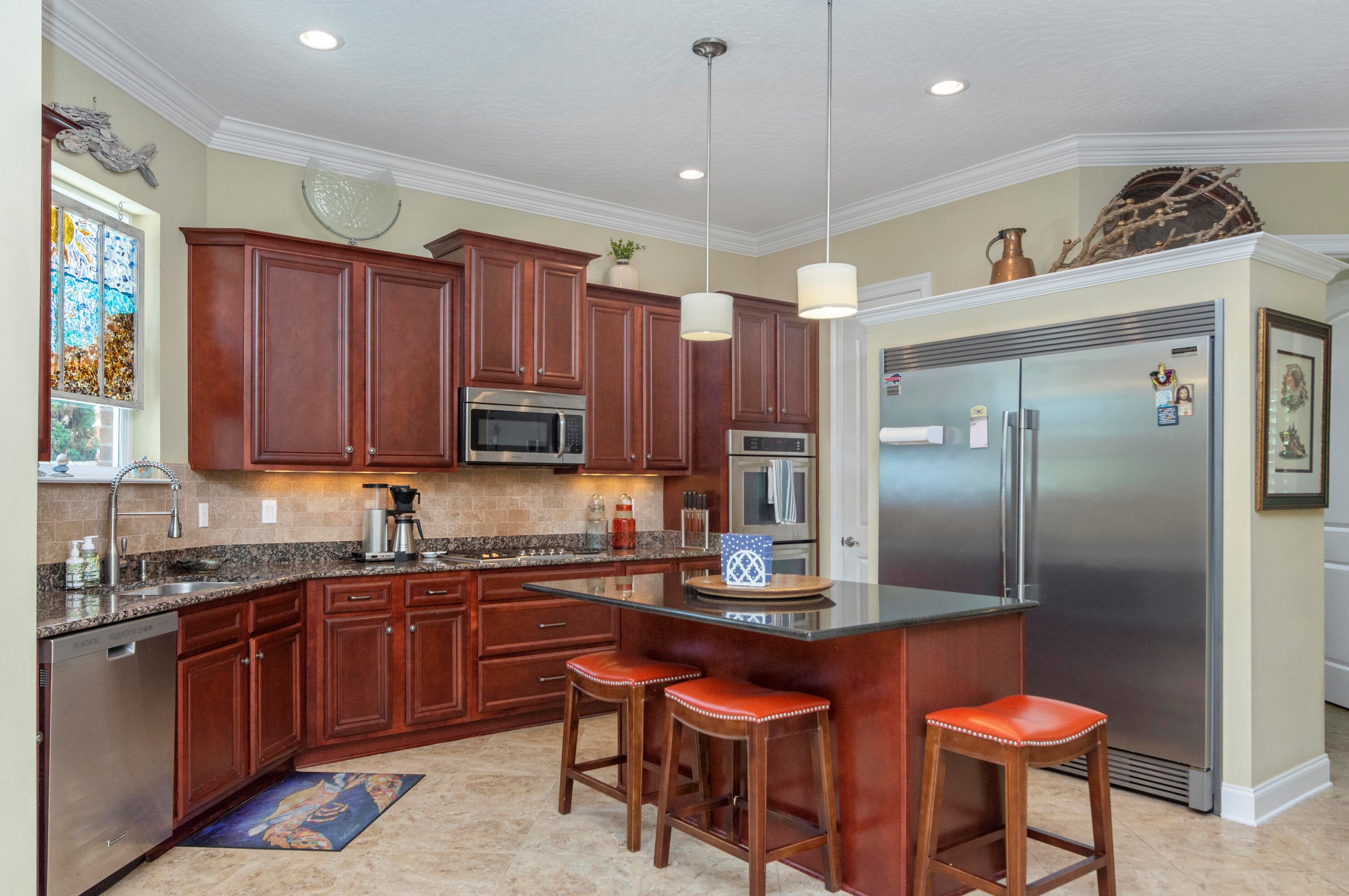 16 Plantation Oaks Dr, Mary Esther FL  32569-2902 exterior