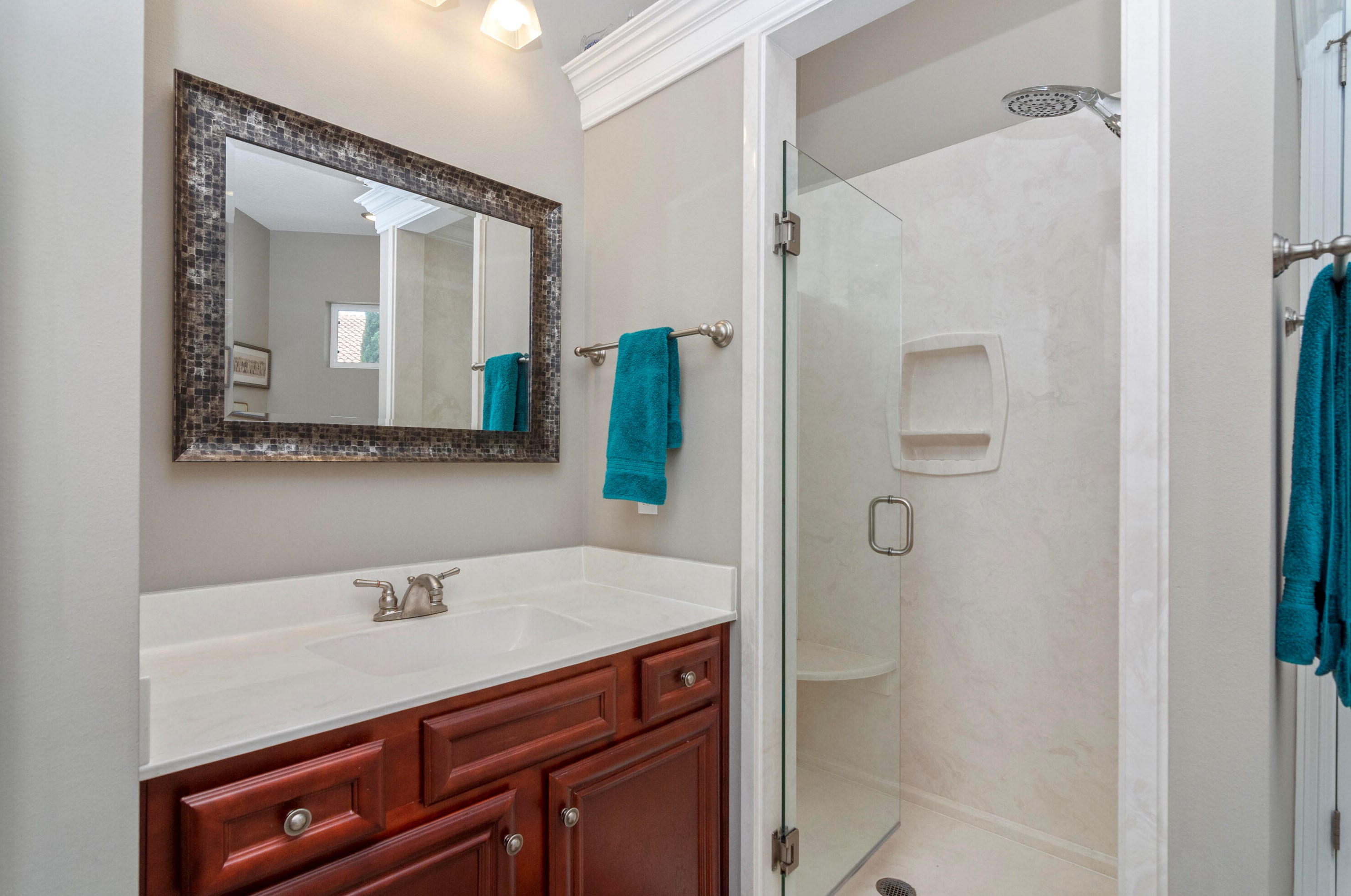 16 Plantation Oaks Dr, Mary Esther FL  32569-2902 exterior