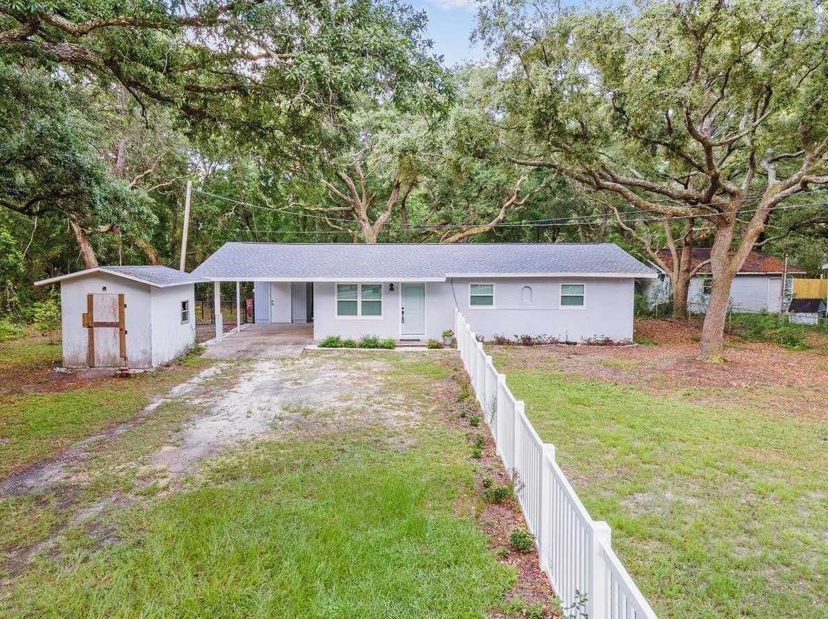 151 Carol Dr, Freeport, FL 32439
