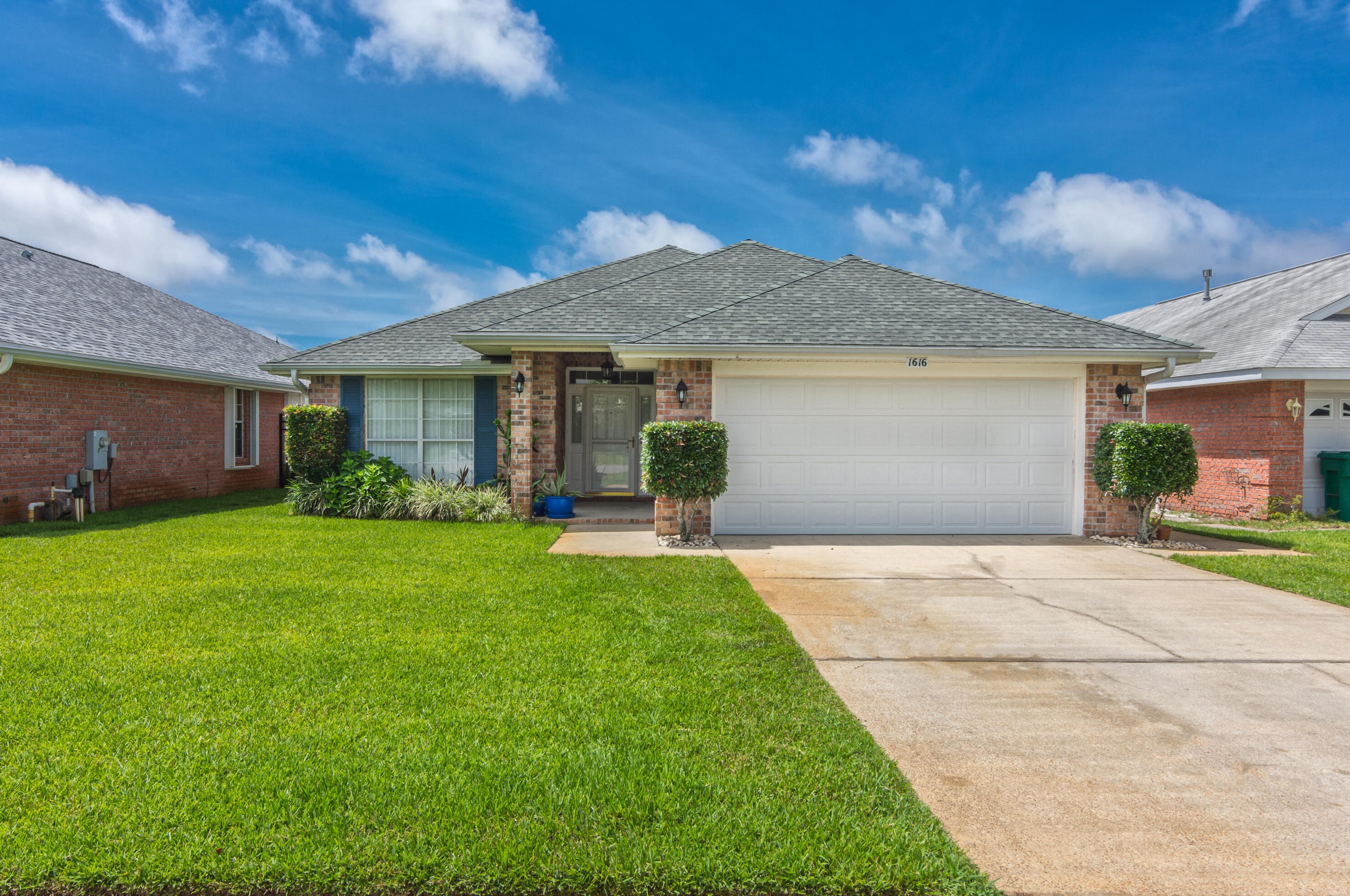 1616 Sutton Pl, Fort Walton Beach, FL 32547-4960