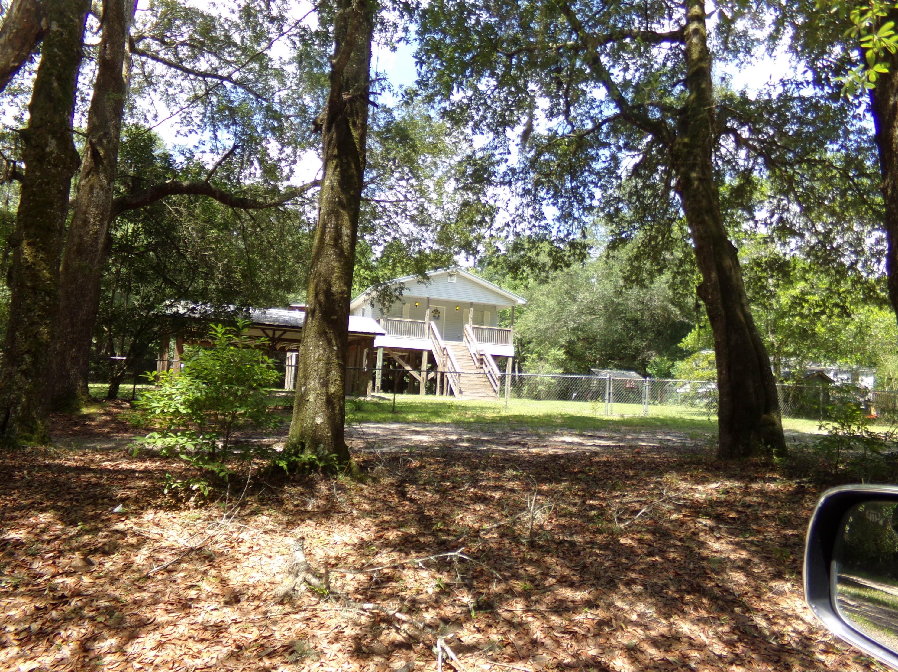 4025 Sparrow Dr, Holt, FL 32564-9383