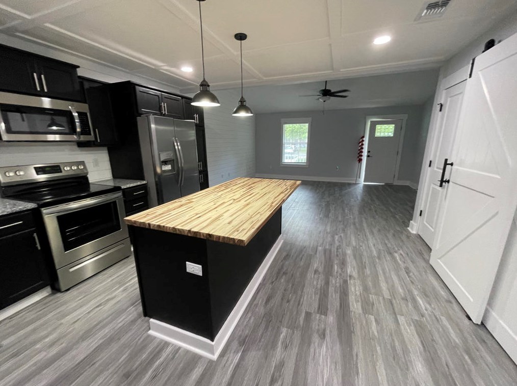 1331 Pearl St, Crestview FL  32536-2436 exterior