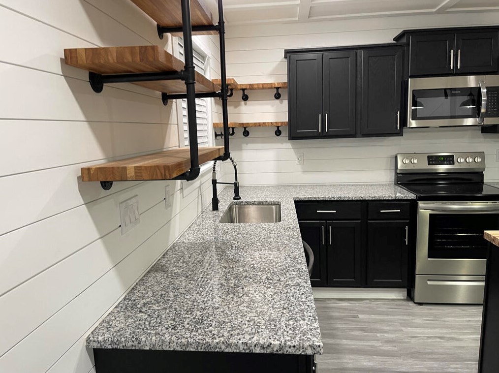 1331 Pearl St, Crestview FL  32536-2436 exterior