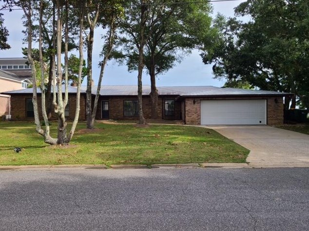 15 Bayshore Dr, Shalimar, FL 32579