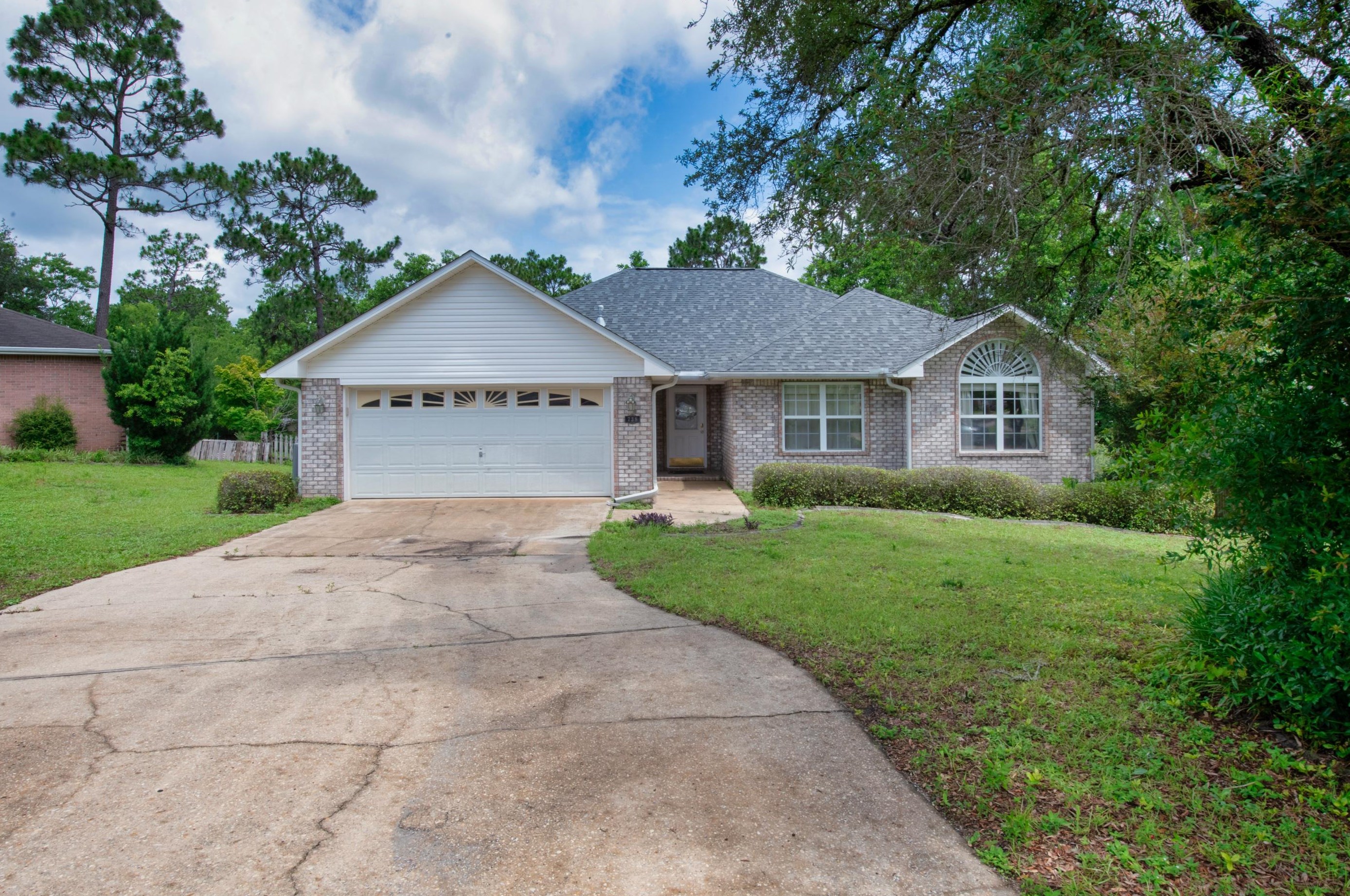 738 Riva Ridge Dr, Crestview, FL 32539-6046