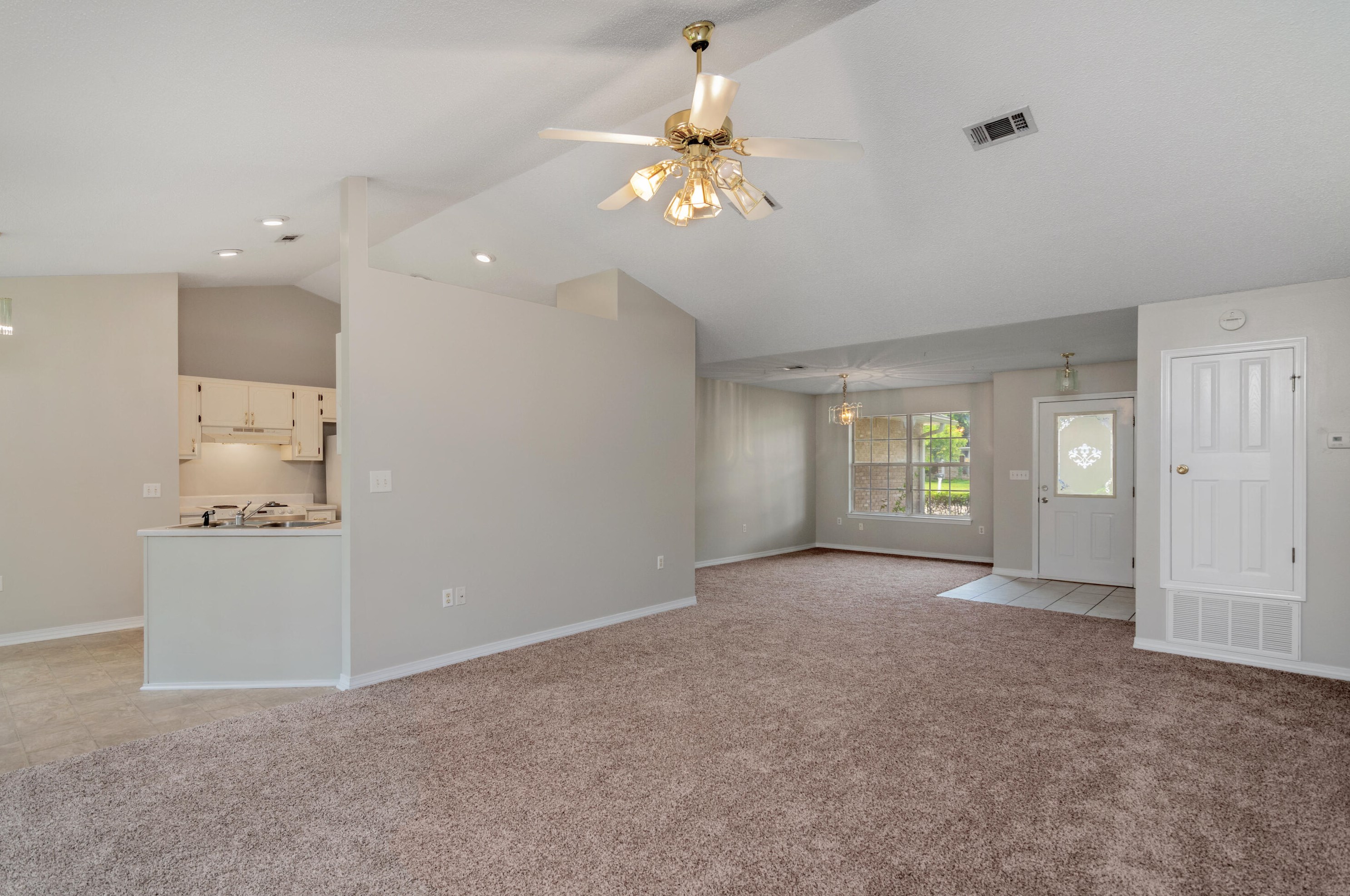 419 Whirlaway Ct, Crestview, FL 32539-6096