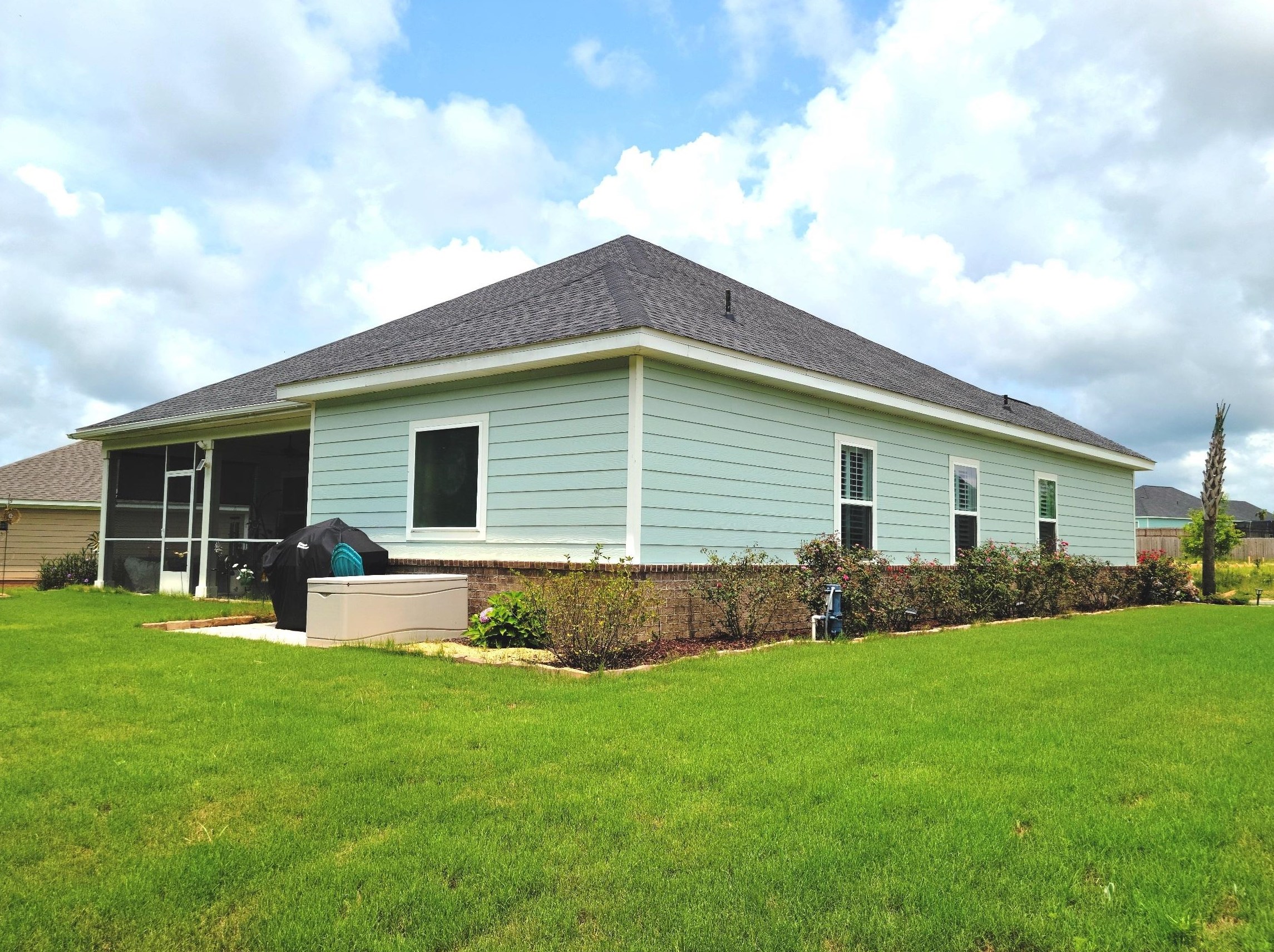 710 Whispering Creek Ave, Freeport, FL 32439