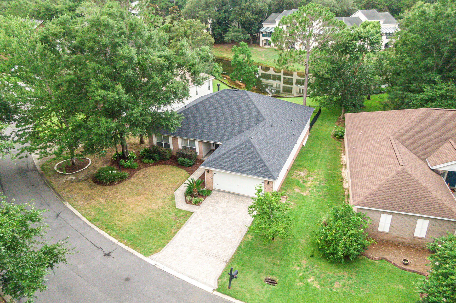4310 Hidden Lakes Dr, Niceville, FL 32578-4180