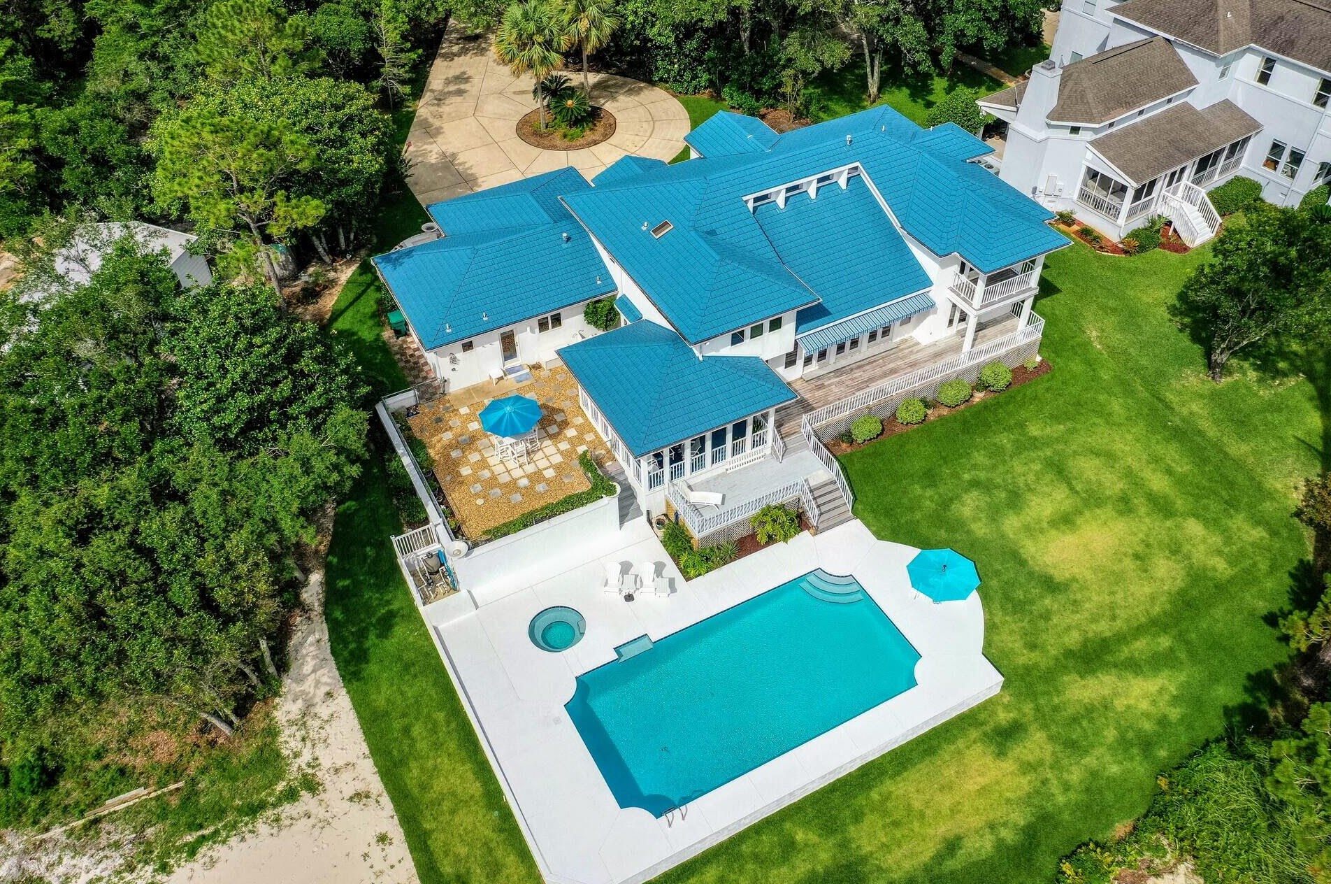 458 Parish Blvd, Mary Esther, FL 32569