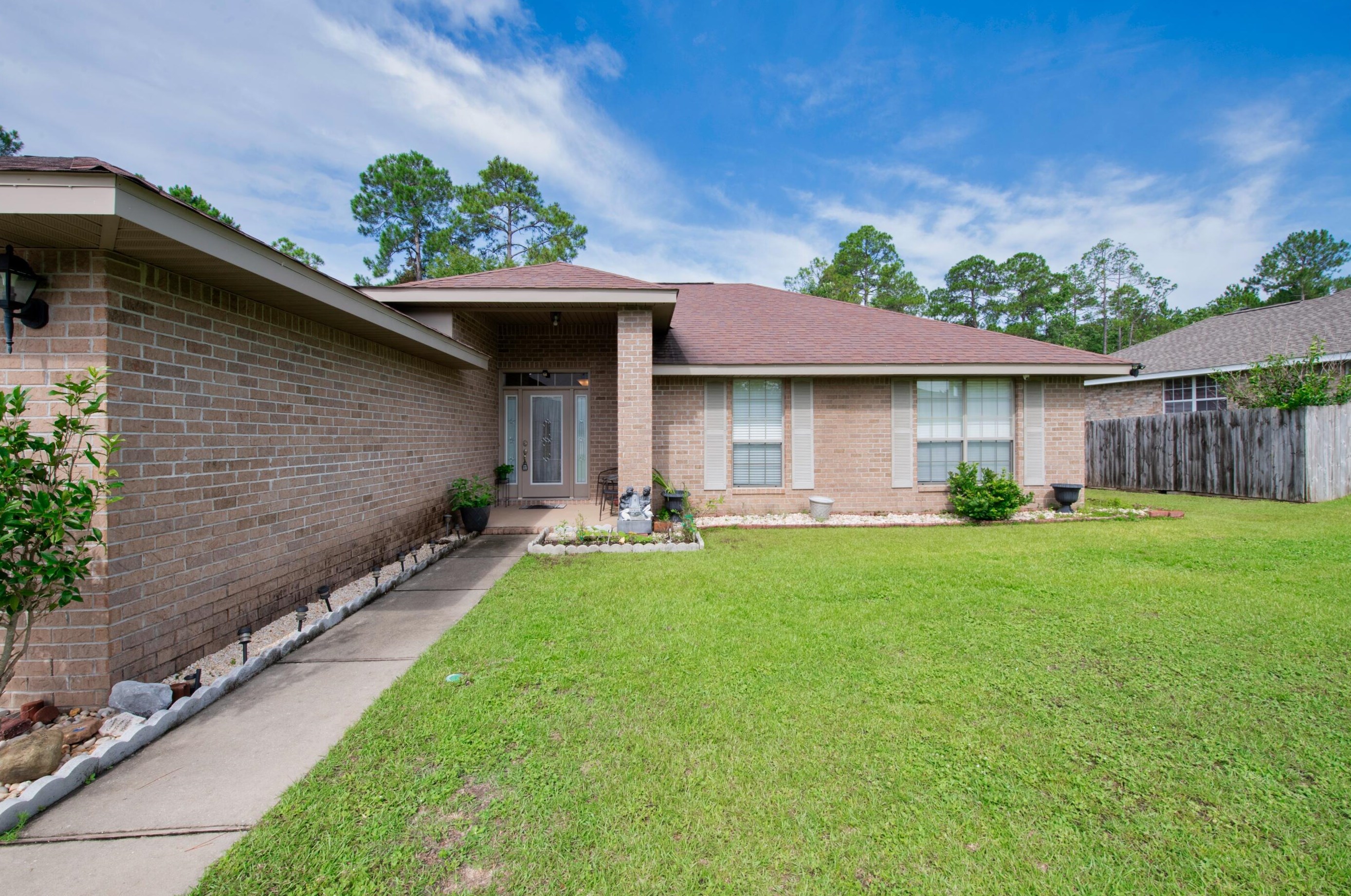 109 Strike Eagle Dr, Crestview, FL 32536-2240