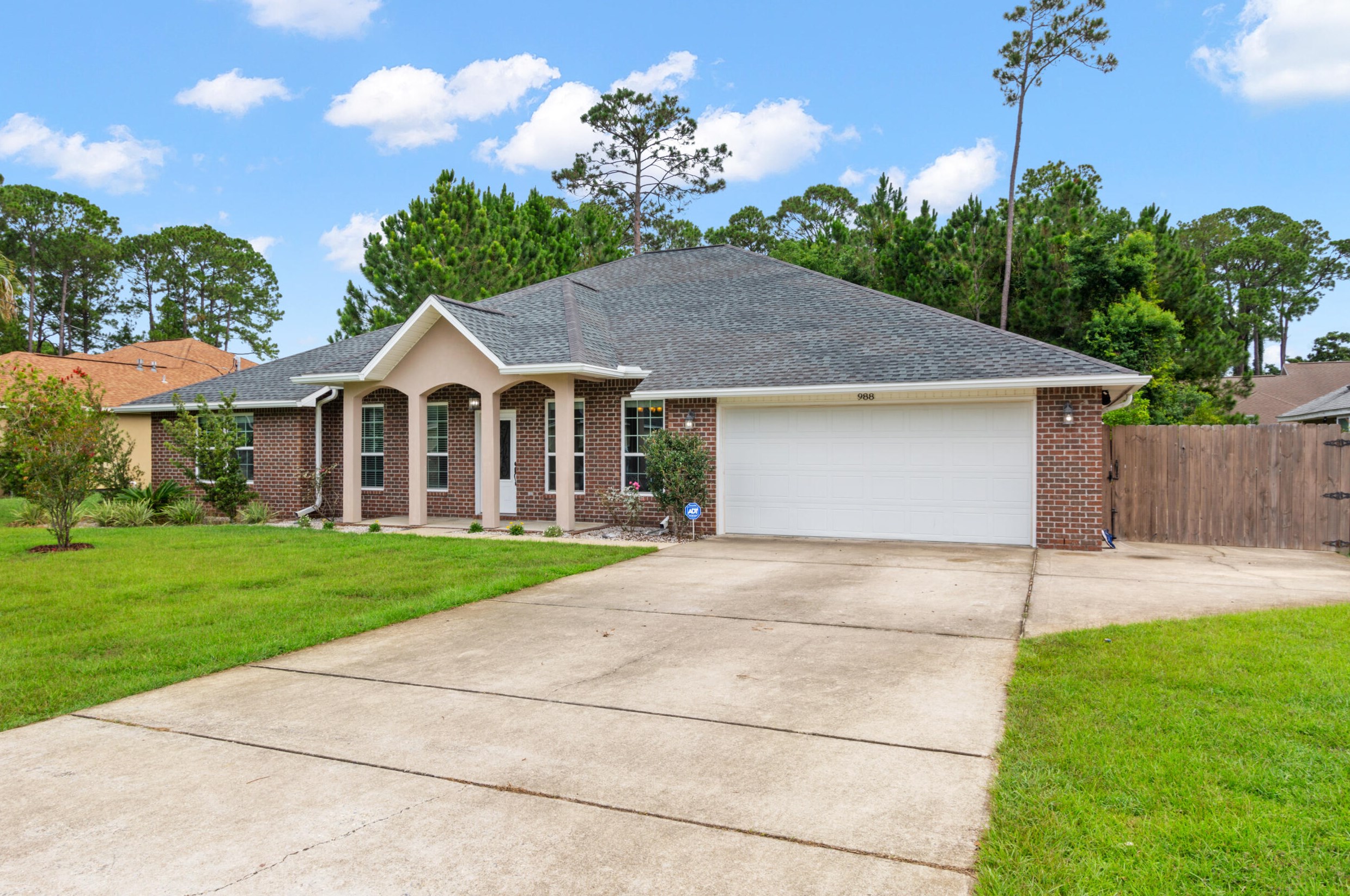 988 Forest Shore Dr, Destin, FL 32550-3955