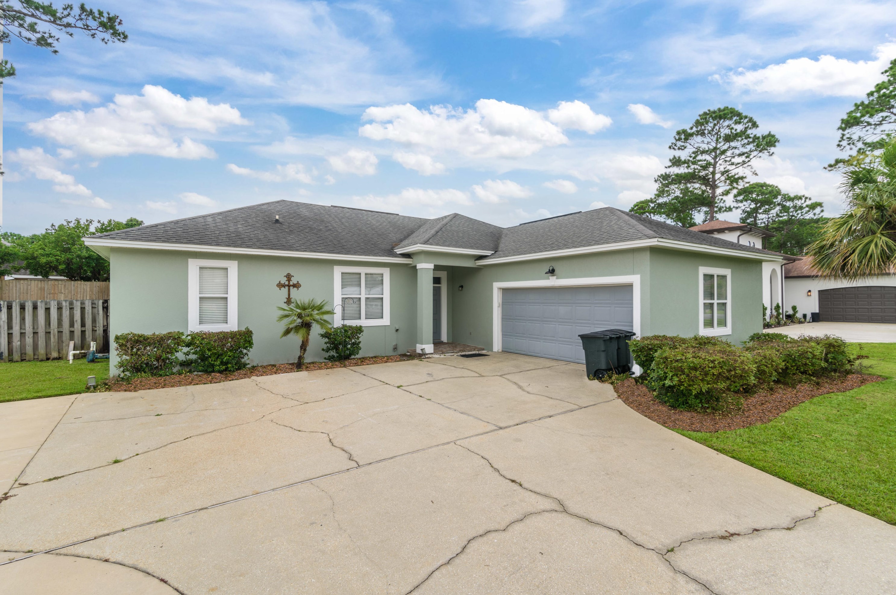 1025 Forest Shore Dr, Destin, FL 32550-3943