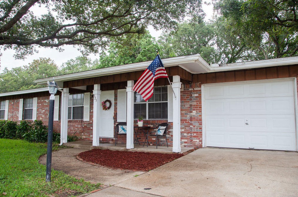 323 Nw Victoria Ave Nw, Fort Walton Beach, FL 32548