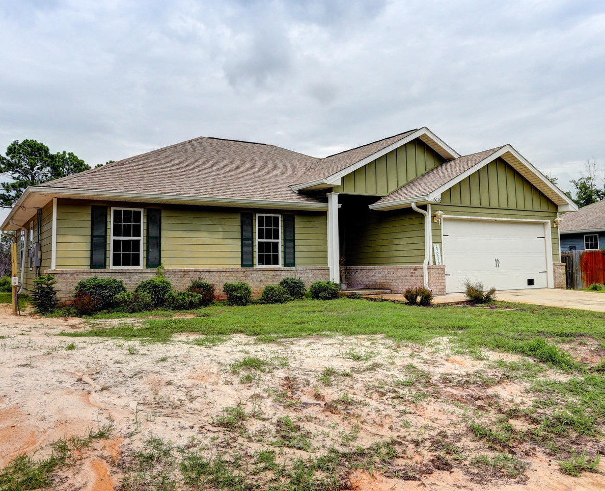6636 Tidal Bay Dr, Milton, FL 32583