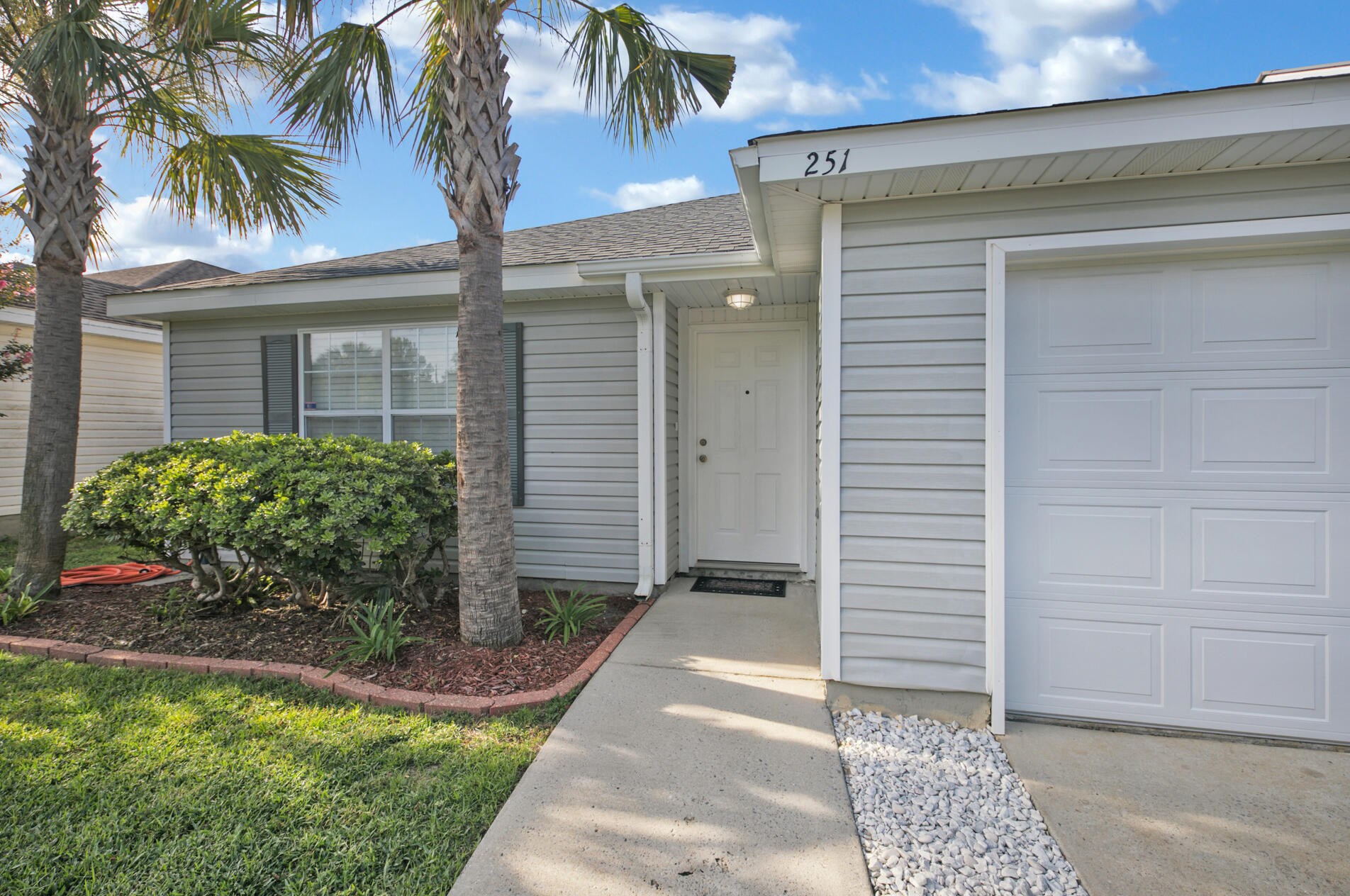 251 Bent Arrow Dr, Destin FL  32541-2551 exterior