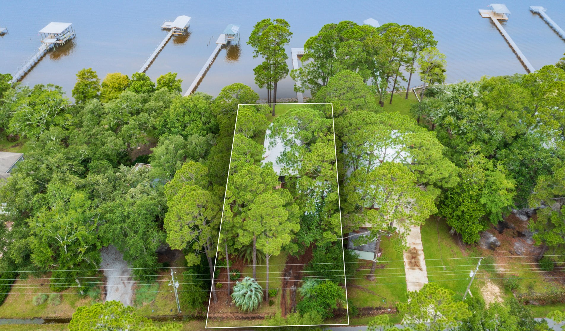 2336 Bay Grove Rd, Freeport, FL 32439